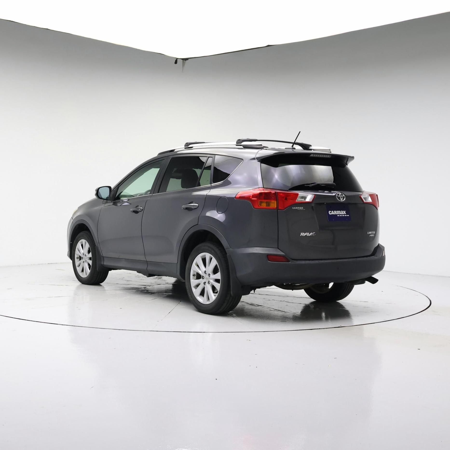Thumbnail: 2015 Toyota RAV4 - 2