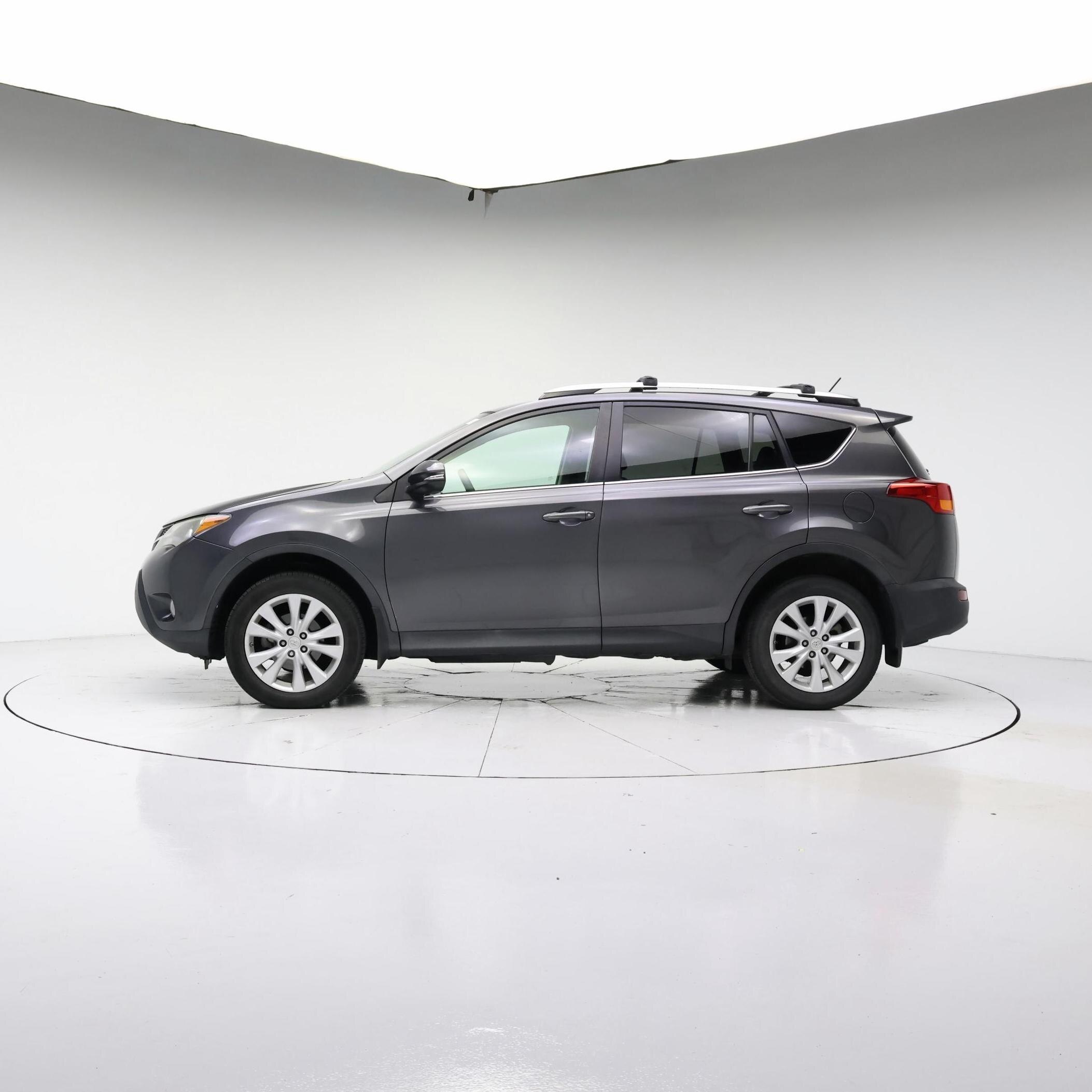 Thumbnail: 2015 Toyota RAV4 - 3