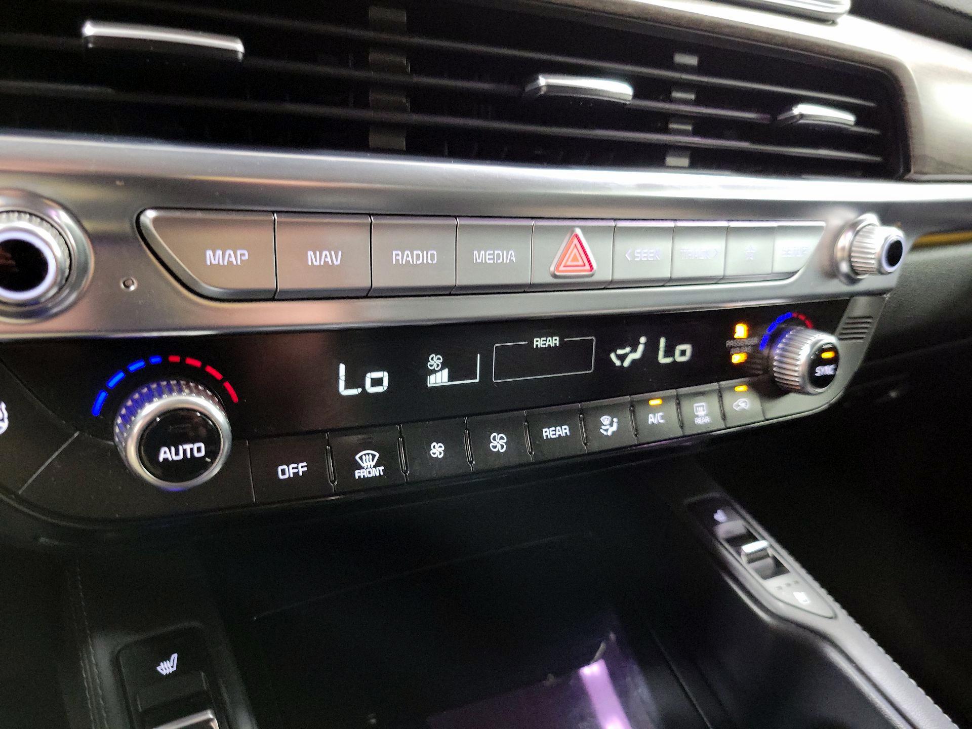 Thumbnail: 2020 Kia Telluride - 17