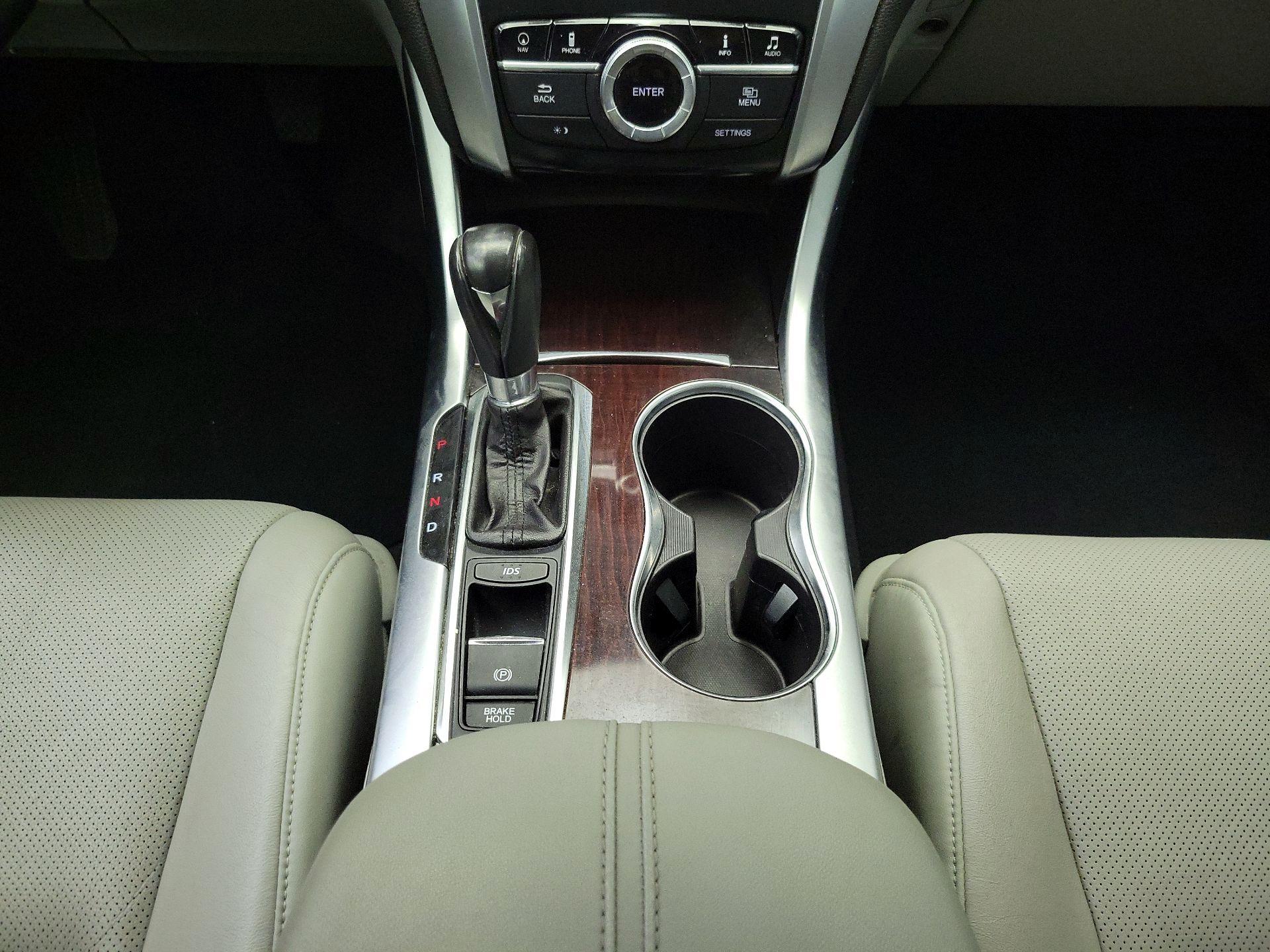Thumbnail: 2015 Acura TLX - 18