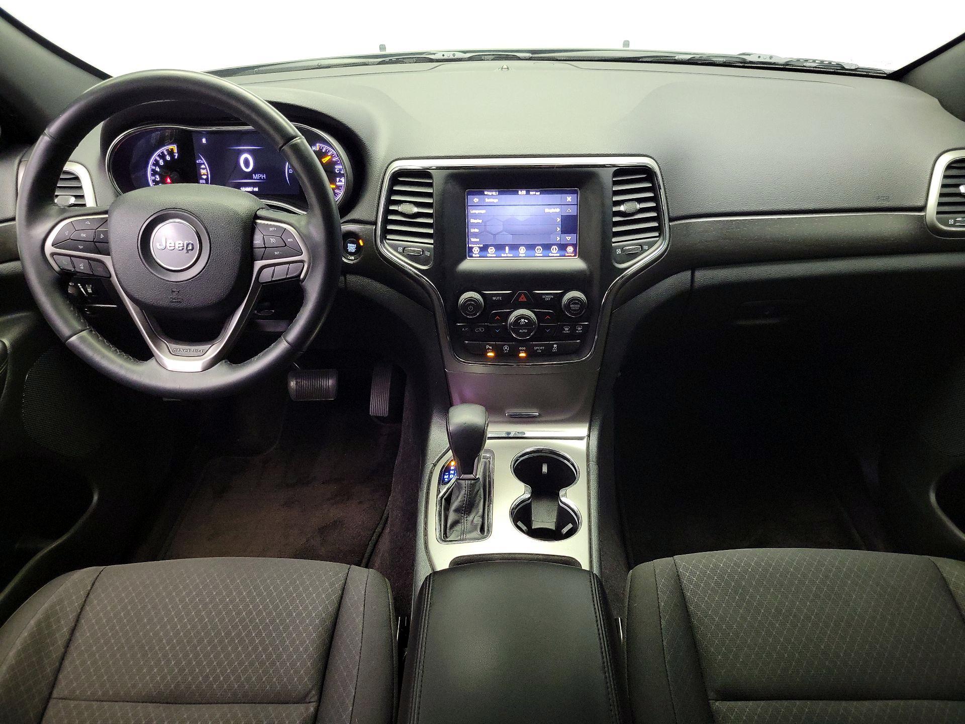 Thumbnail: 2018 Jeep Grand Cherokee - 9