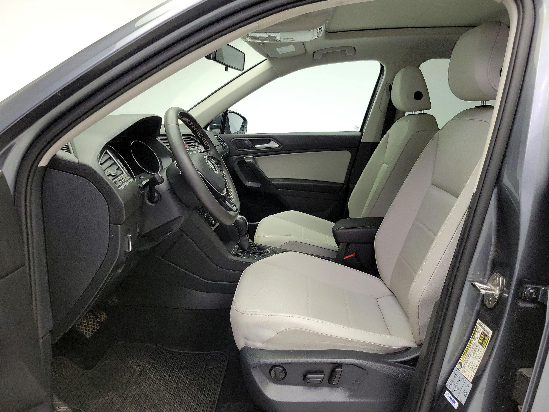Thumbnail: 2021 Volkswagen Tiguan - 11