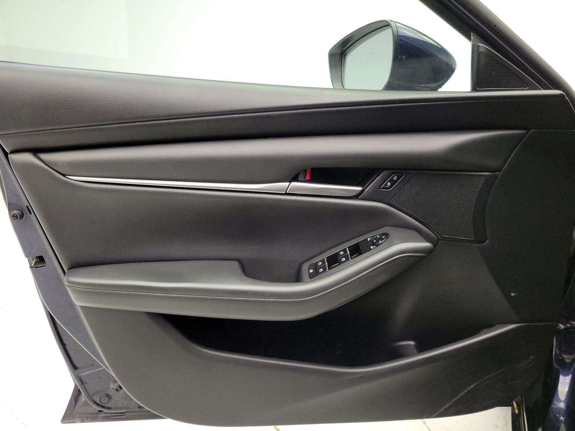 Thumbnail: 2020 Mazda Mazda3 - 12