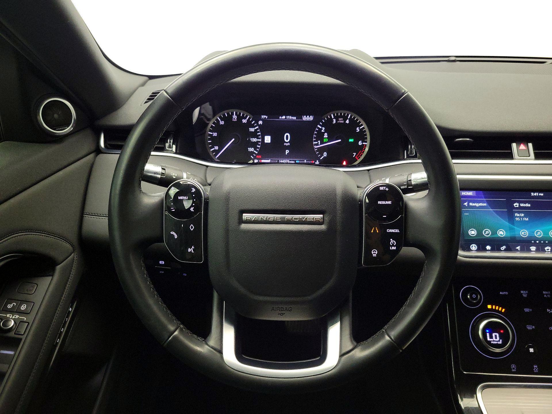 Thumbnail: 2020 Land Rover Range Rover Evoque - 10