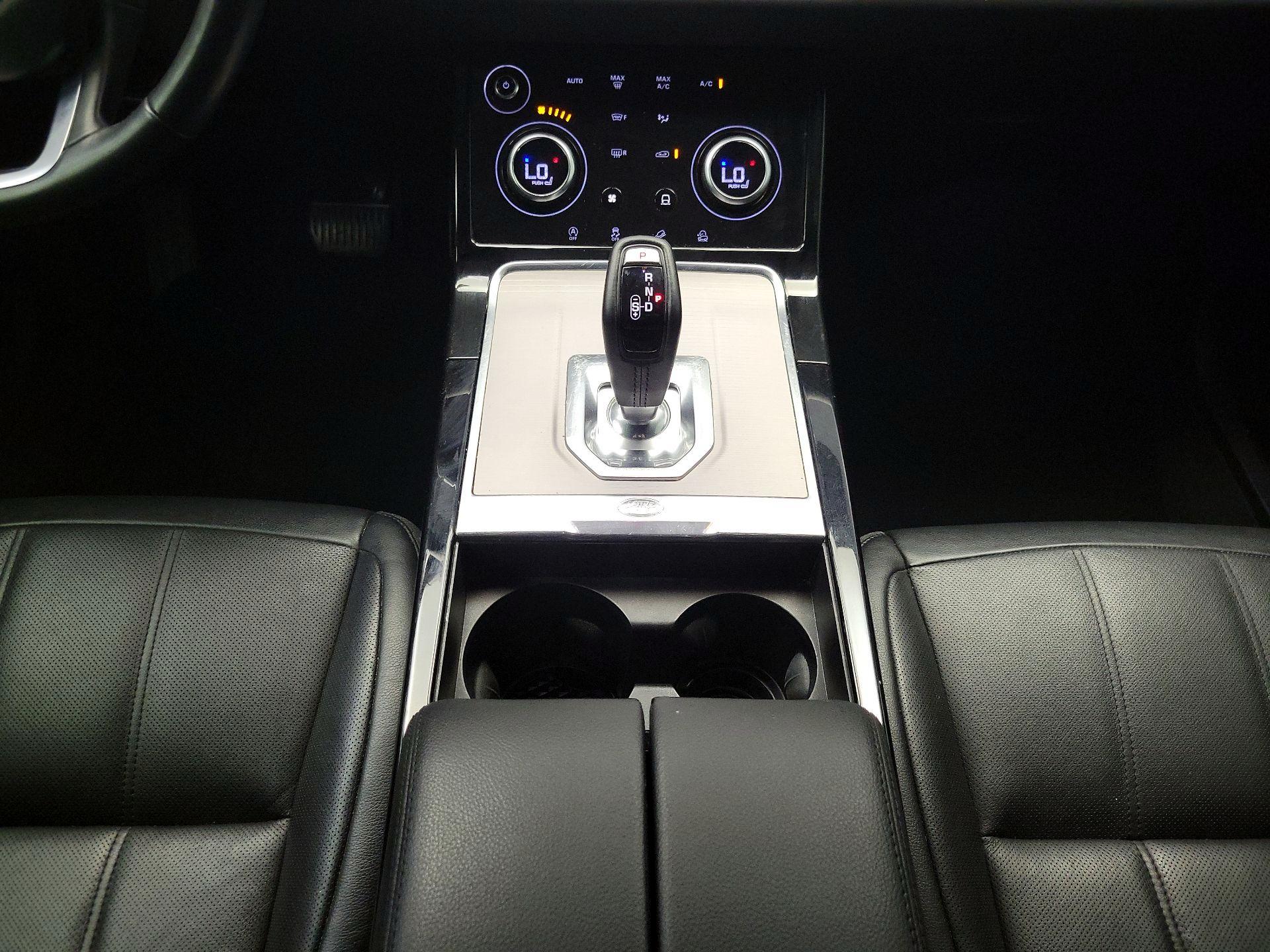 Thumbnail: 2020 Land Rover Range Rover Evoque - 18