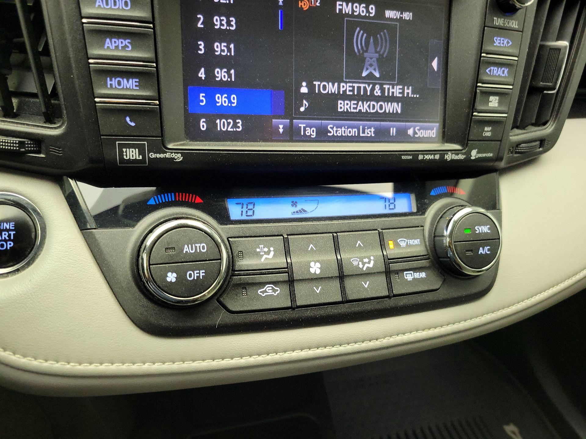 Thumbnail: 2016 Toyota RAV4 - 16