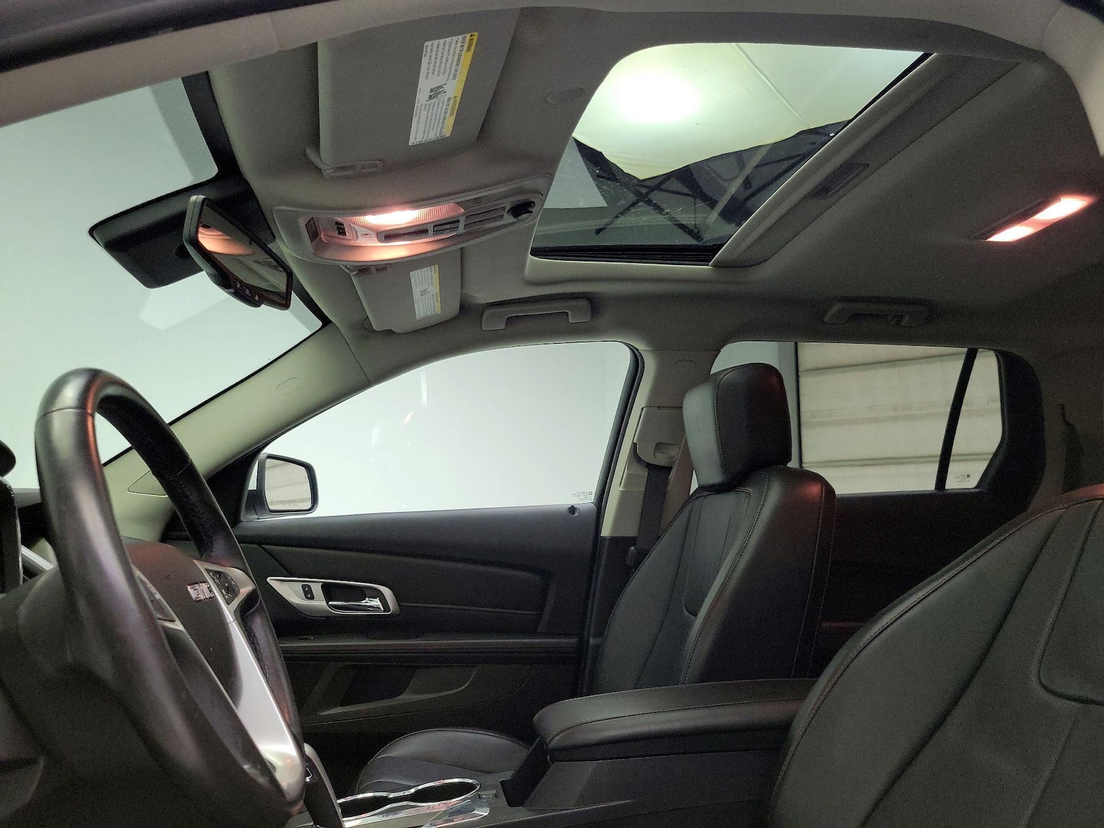 Sunroof(s) & Overhead Airbags