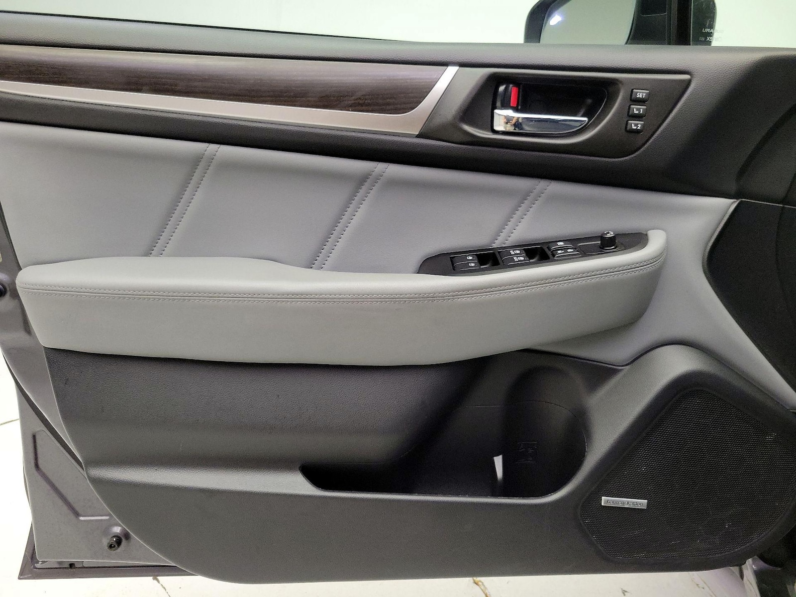 2018 Subaru Legacy Limited - Photo 13