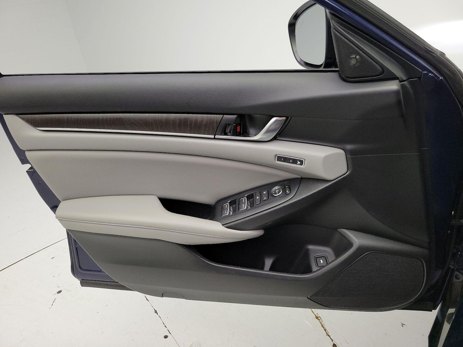 2020 Honda Accord EX-L - Photo 13