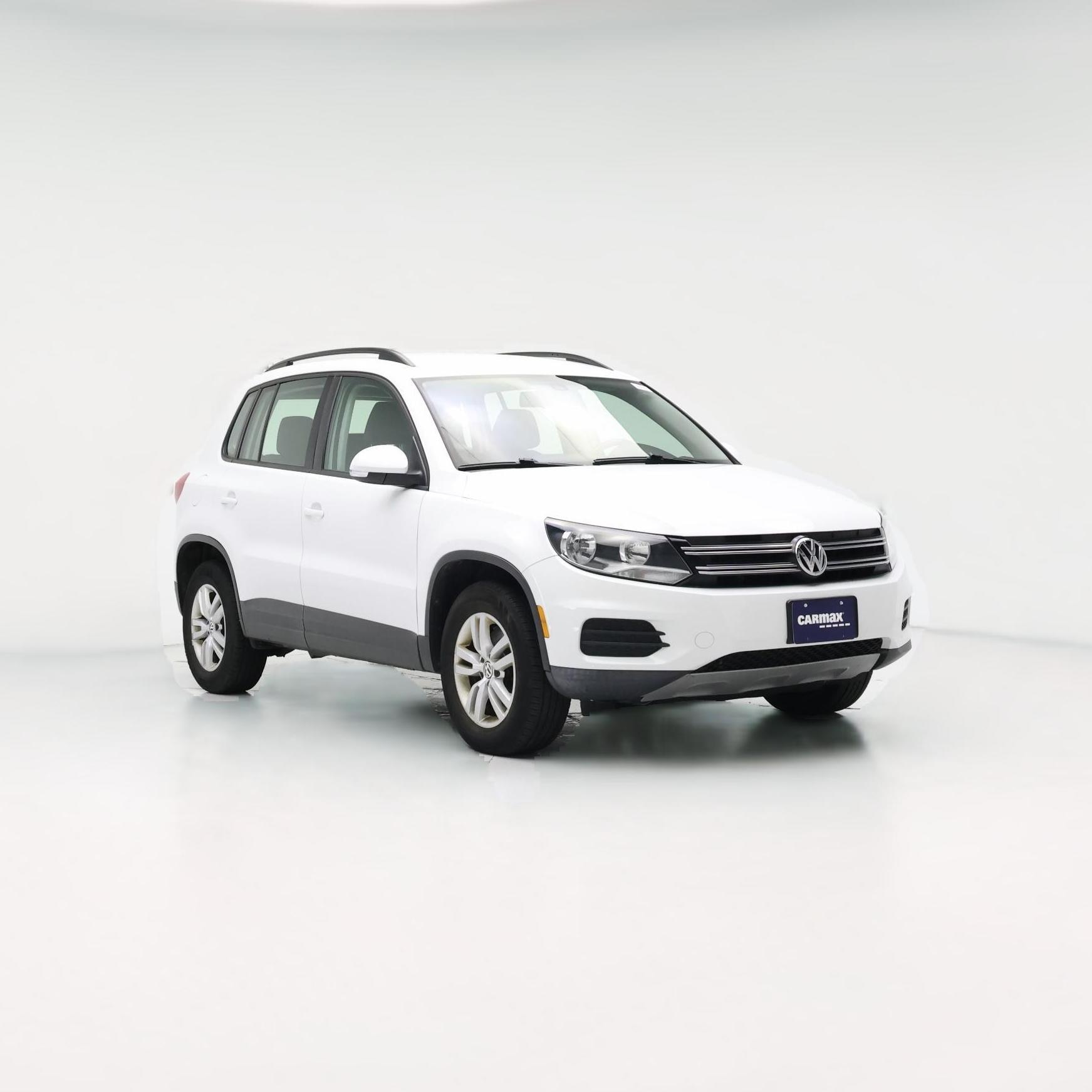 Thumbnail: 2016 Volkswagen Tiguan - 1