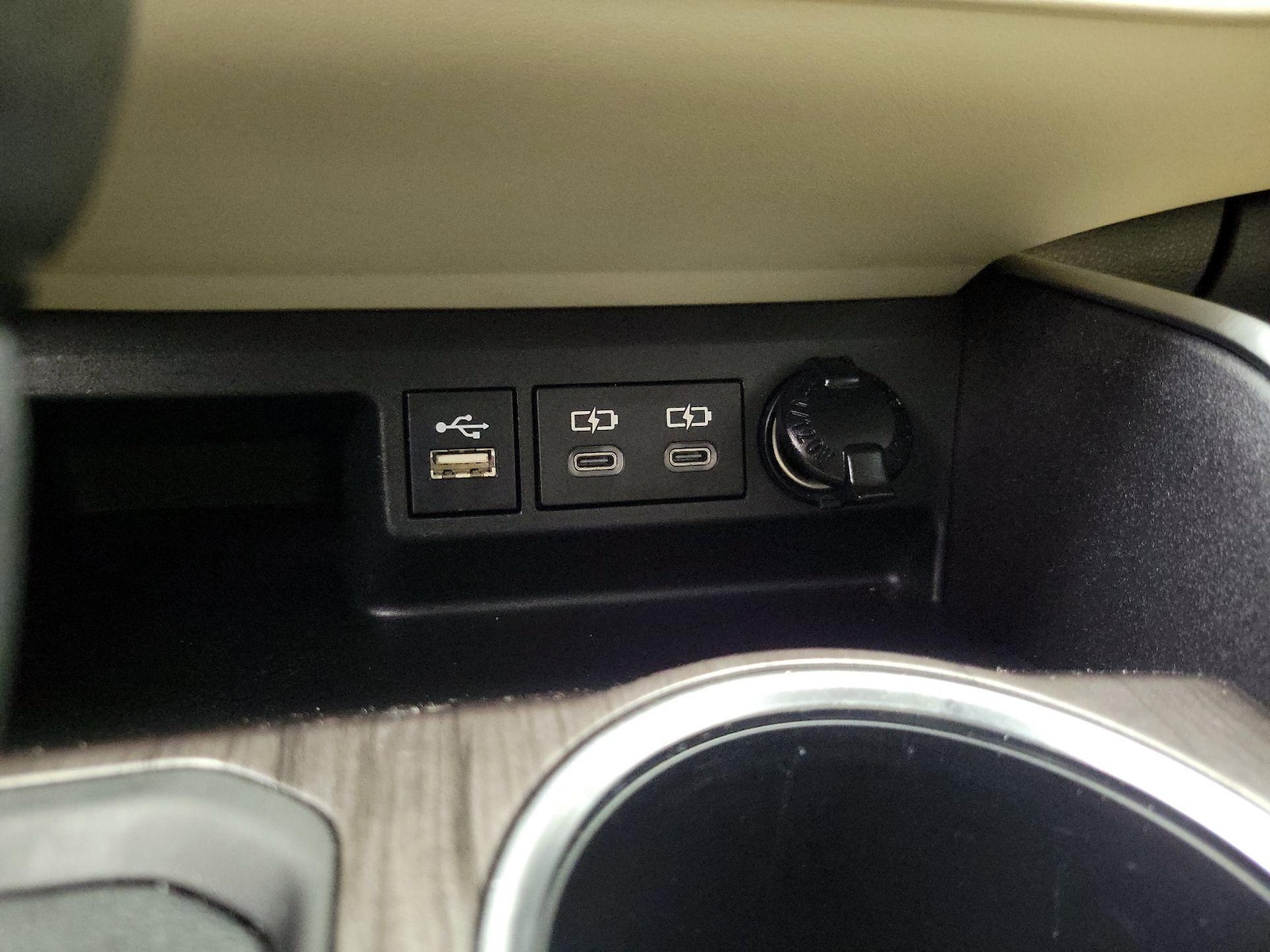 2023 Toyota Highlander Limited - Photo 19