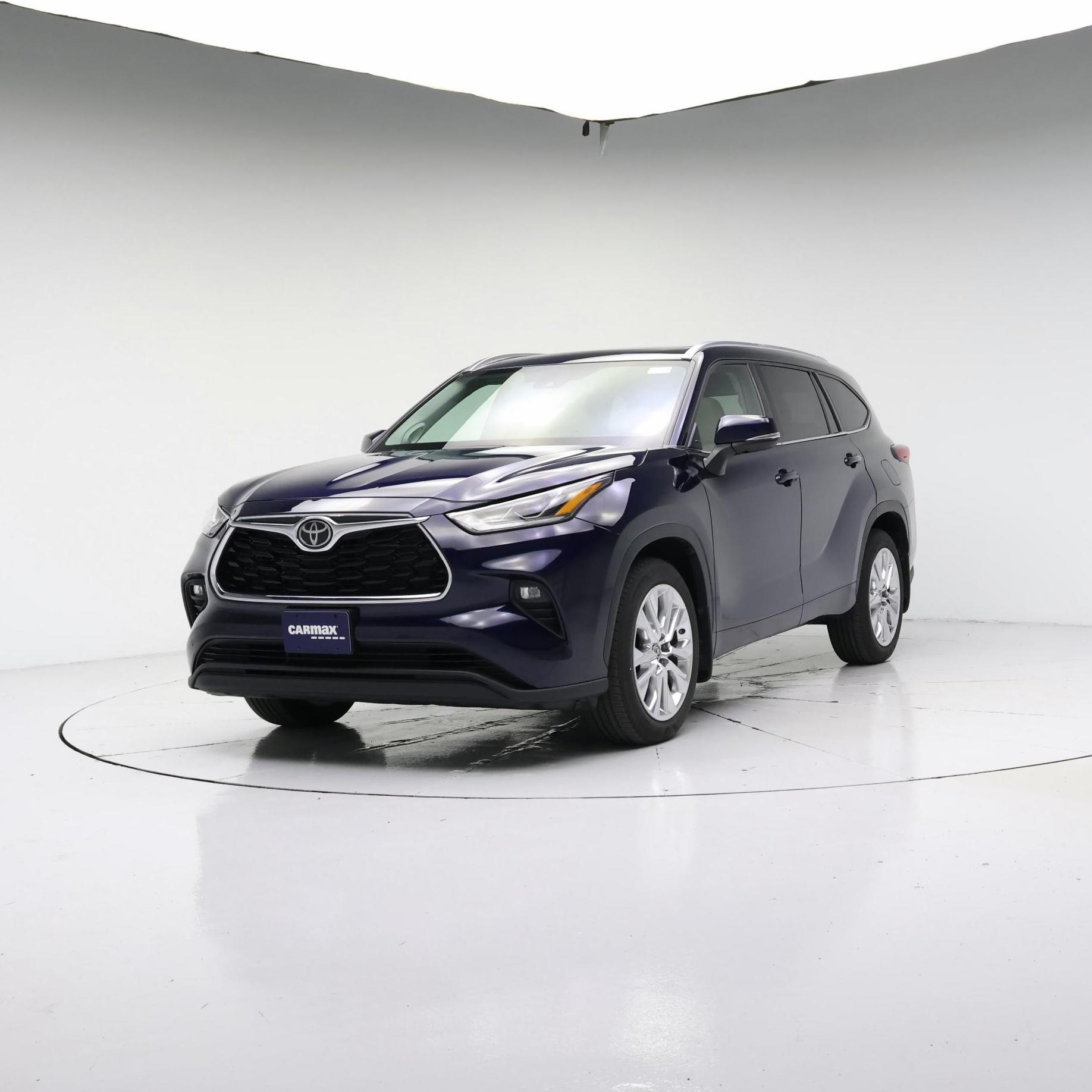Thumbnail: 2023 Toyota Highlander - 4