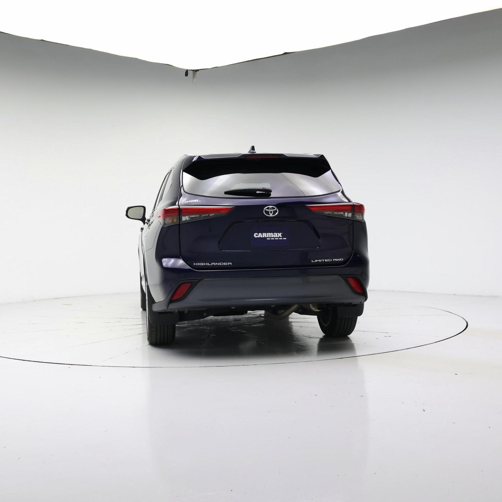 Thumbnail: 2023 Toyota Highlander - 6