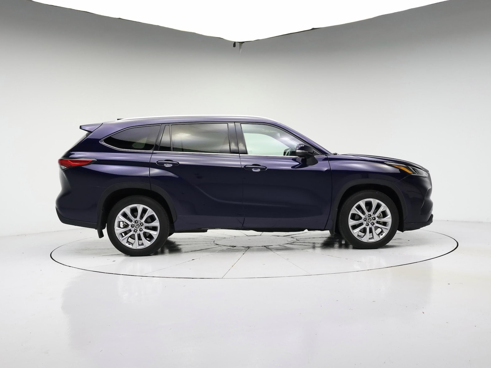 2023 Toyota Highlander Limited - Photo 8