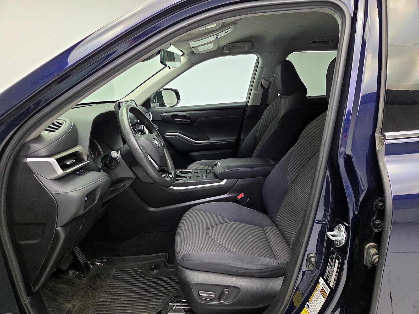 Power Seat(s) & Side Airbags