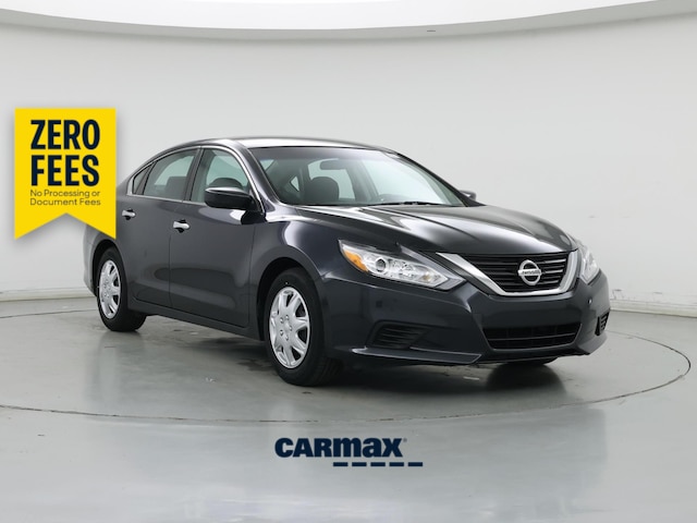 Blue 2016 Nissan Altima Sedan Front-Wheel Drive Automatic