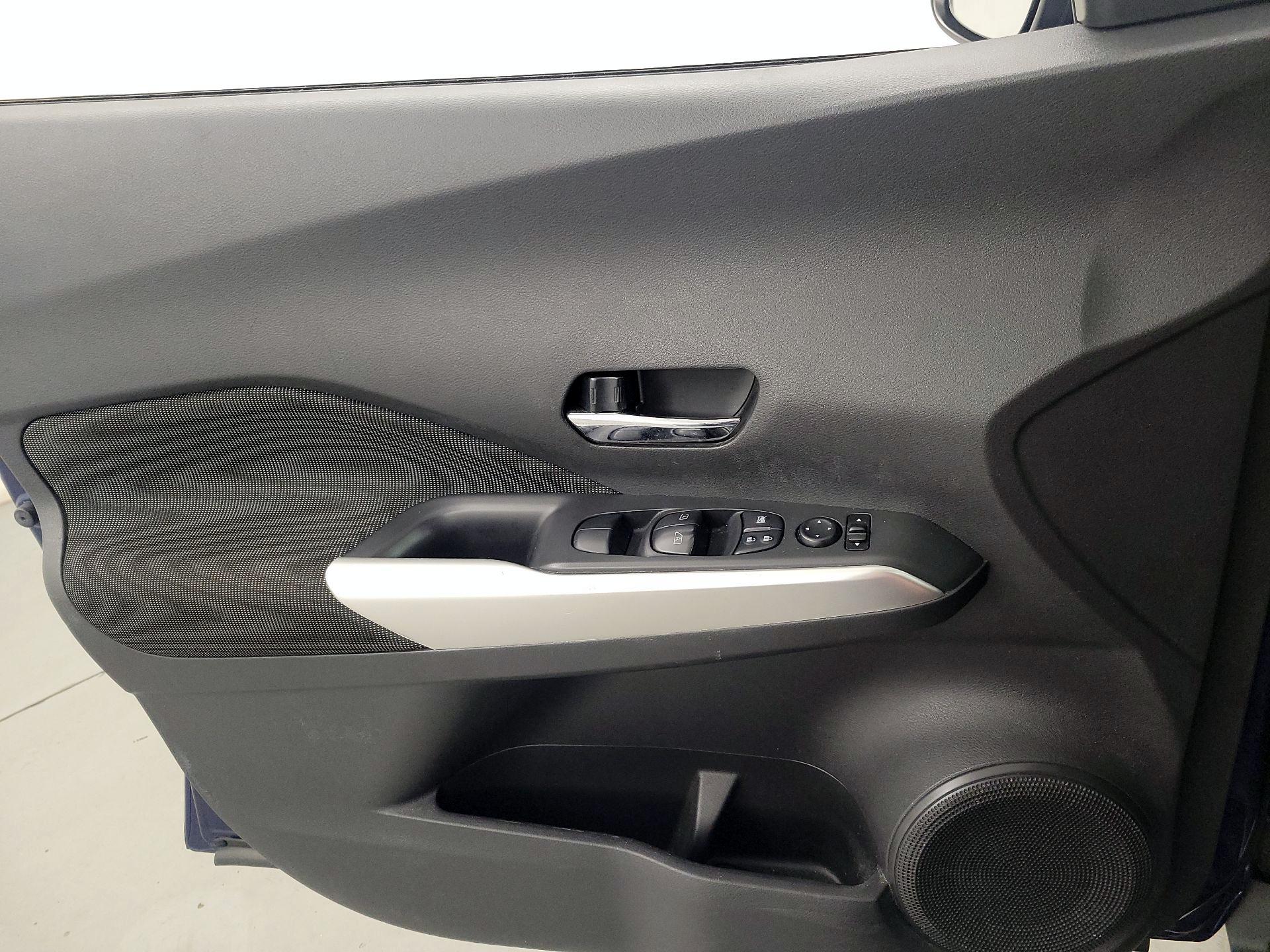 Thumbnail: 2020 Nissan Kicks - 12