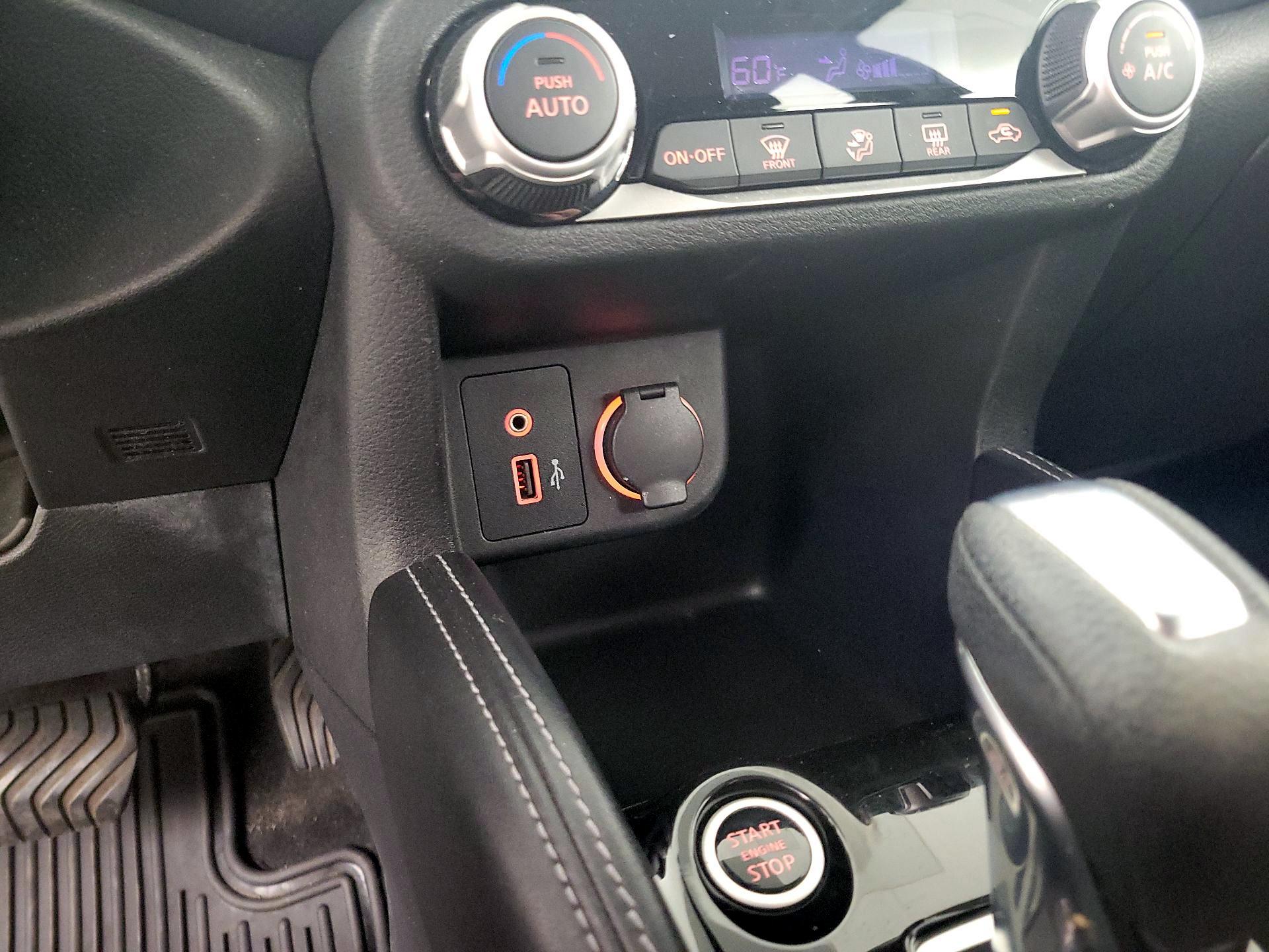 Thumbnail: 2020 Nissan Kicks - 17