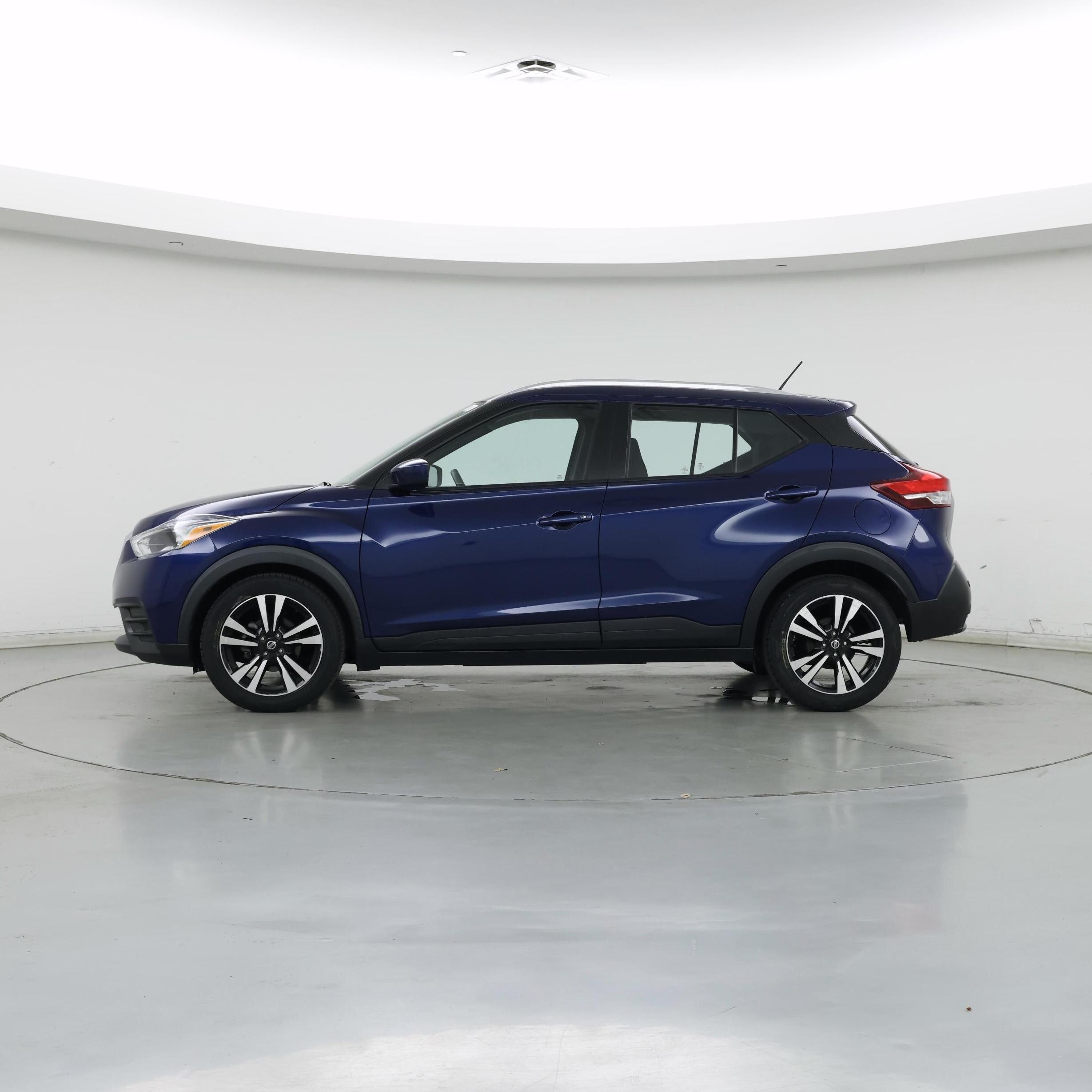 Thumbnail: 2020 Nissan Kicks - 3