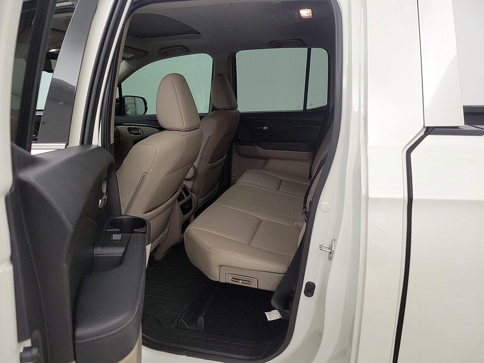 Thumbnail: 2019 Honda Ridgeline - 20