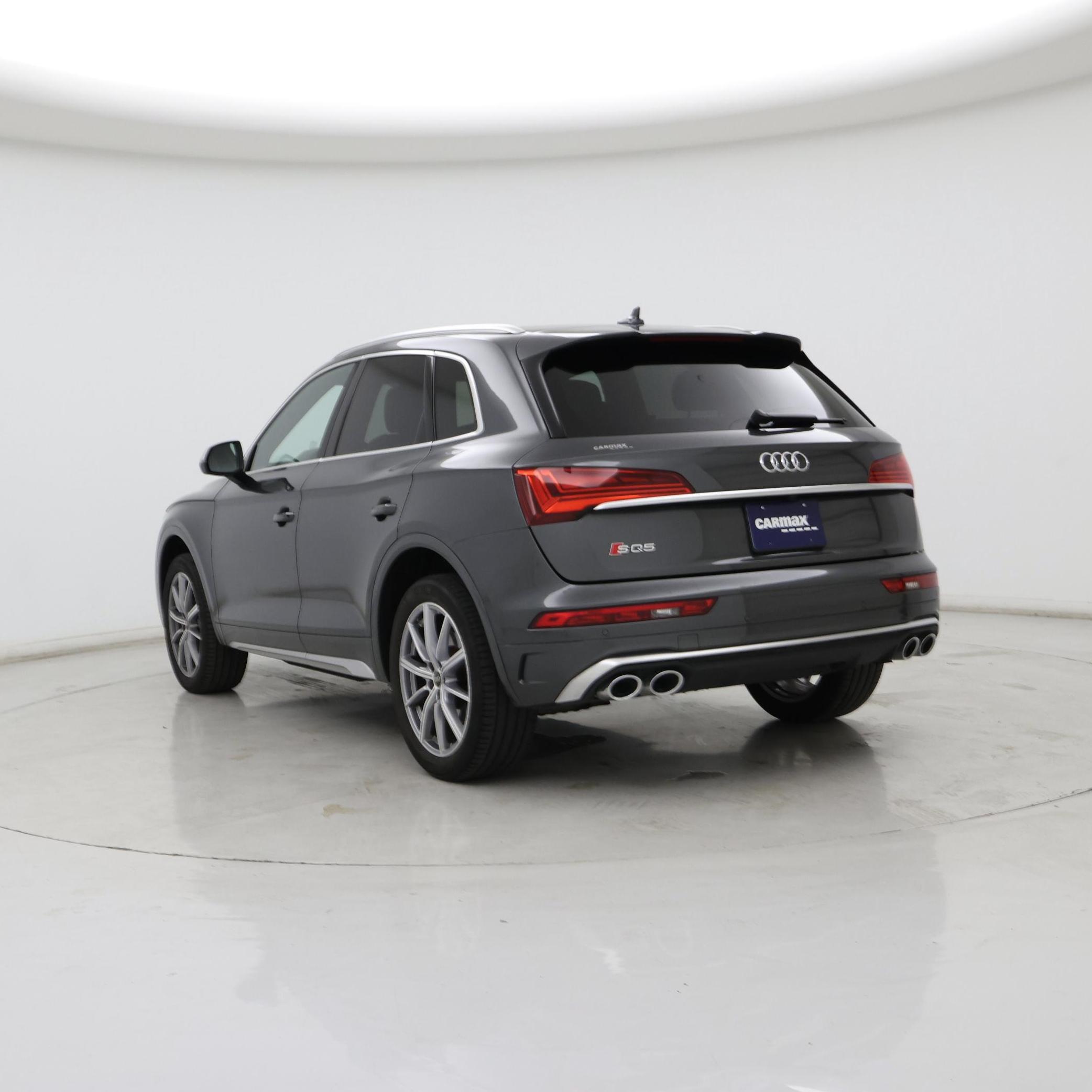 Thumbnail: 2022 Audi SQ5 - 2