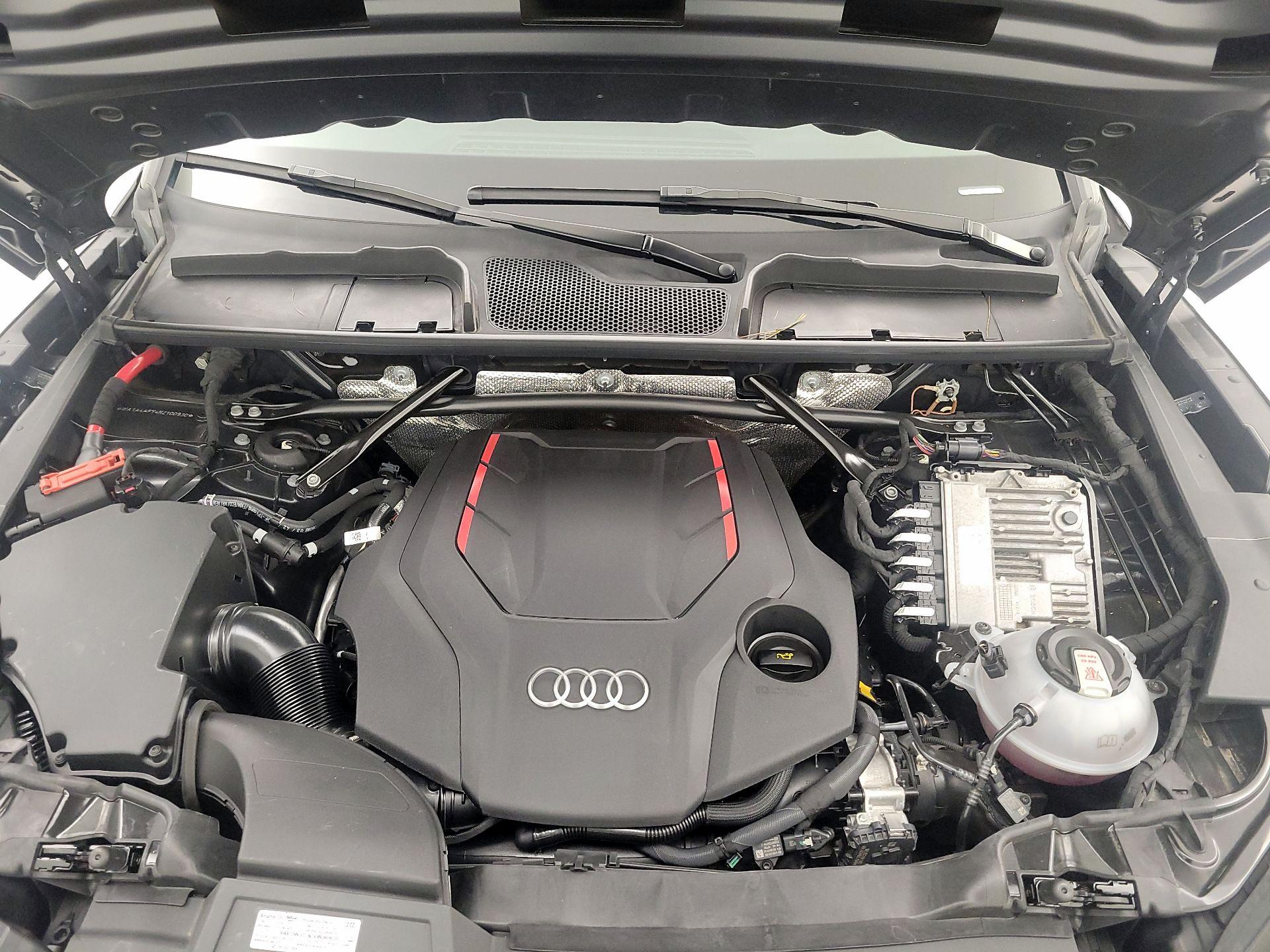 Thumbnail: 2022 Audi SQ5 - 20