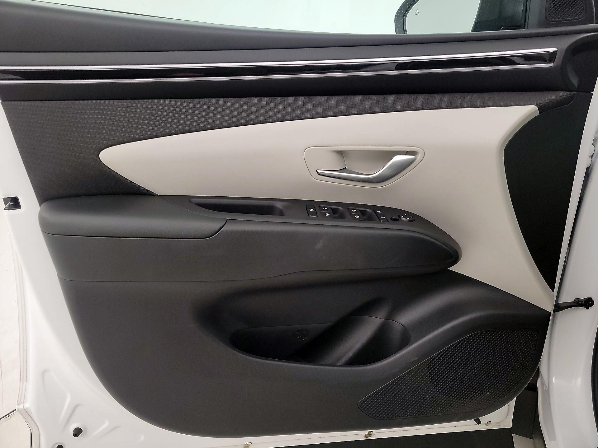 Thumbnail: 2023 Hyundai Tucson - 12