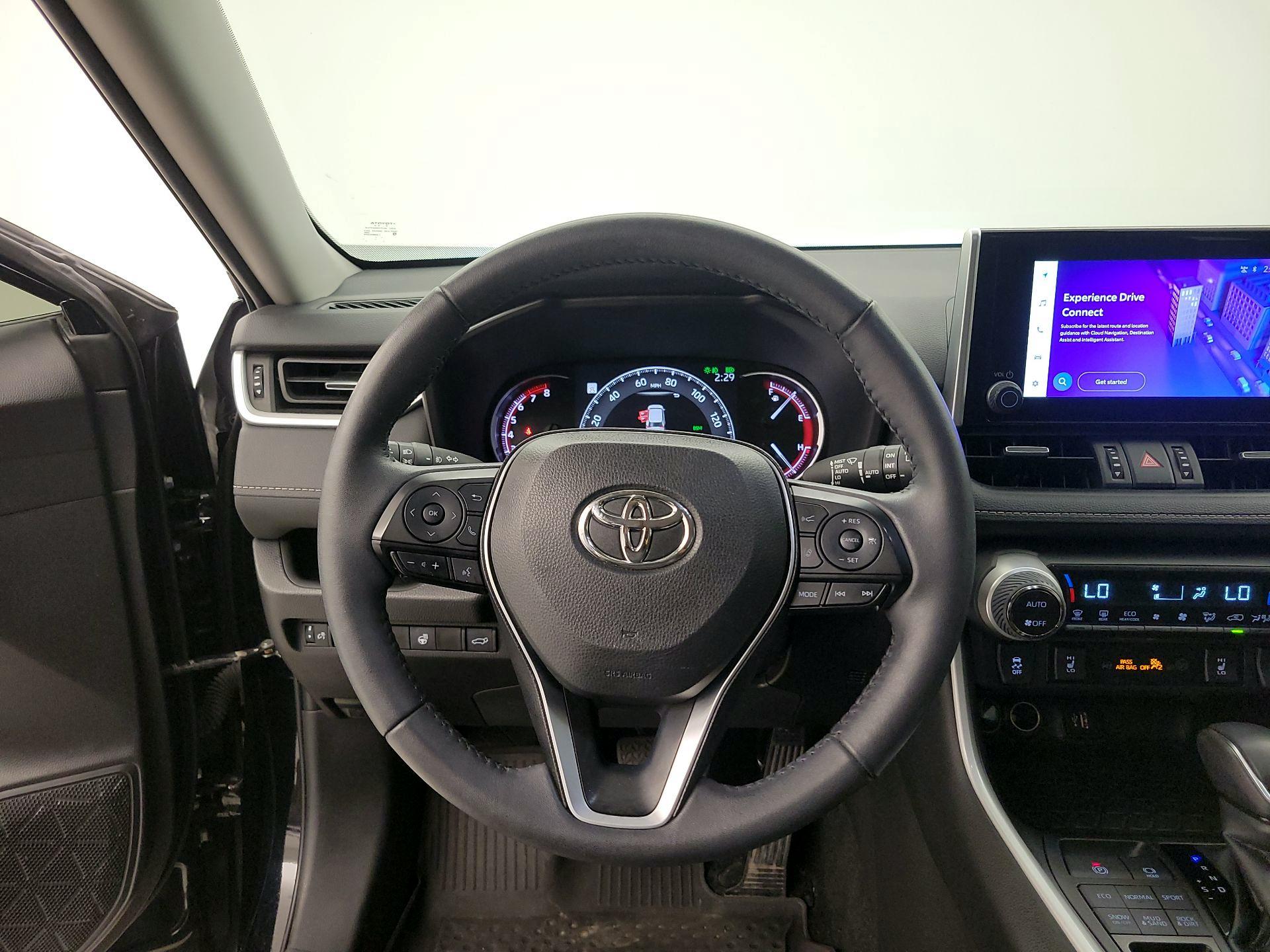 Thumbnail: 2024 Toyota RAV4 - 10