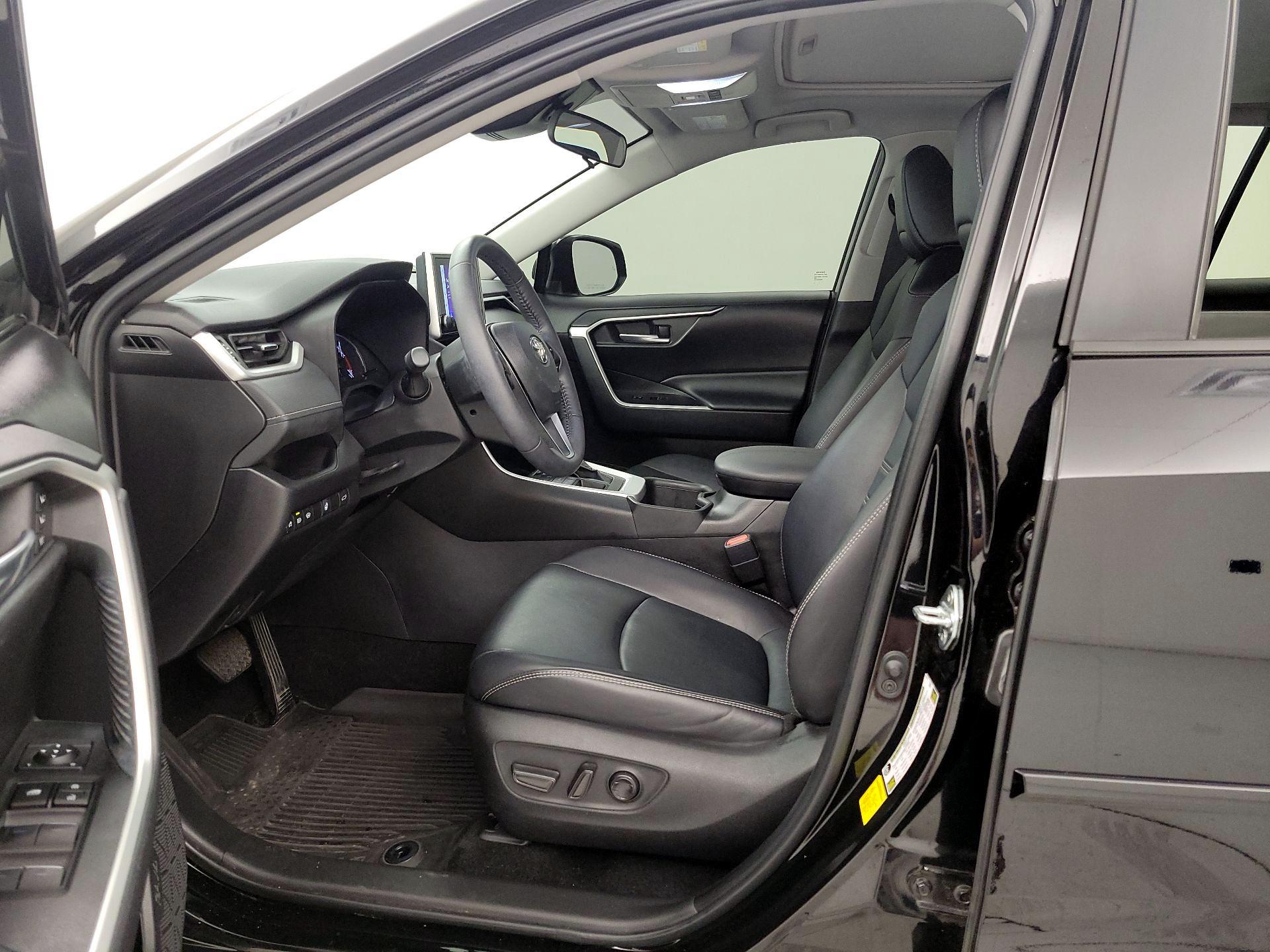 Thumbnail: 2024 Toyota RAV4 - 11