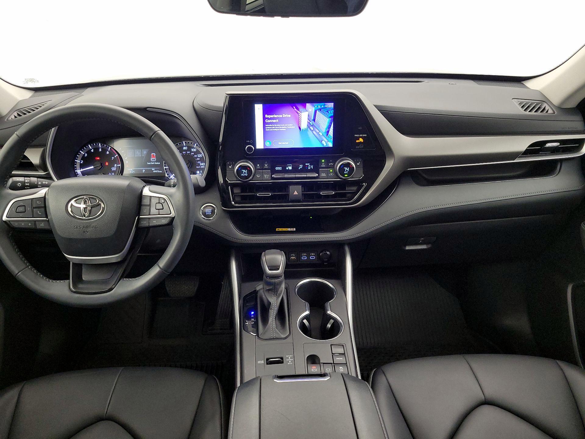 Thumbnail: 2023 Toyota Highlander - 9