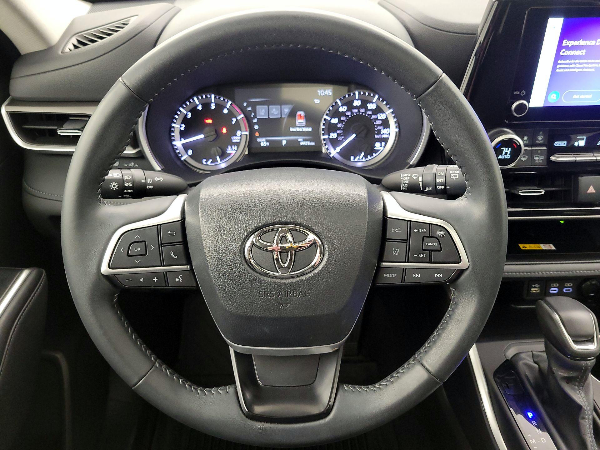 Thumbnail: 2023 Toyota Highlander - 10