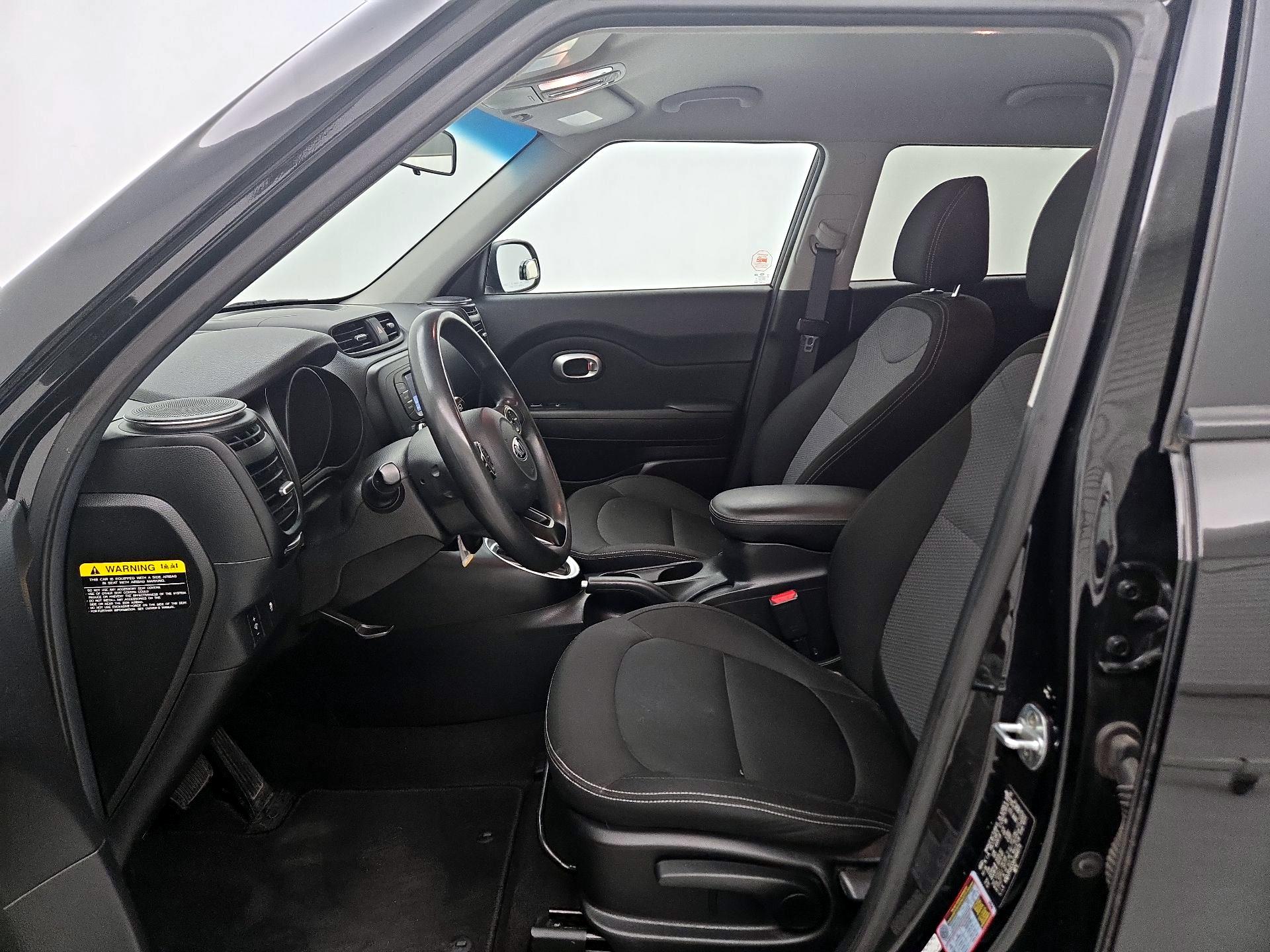 Thumbnail: 2017 Kia Soul - 11