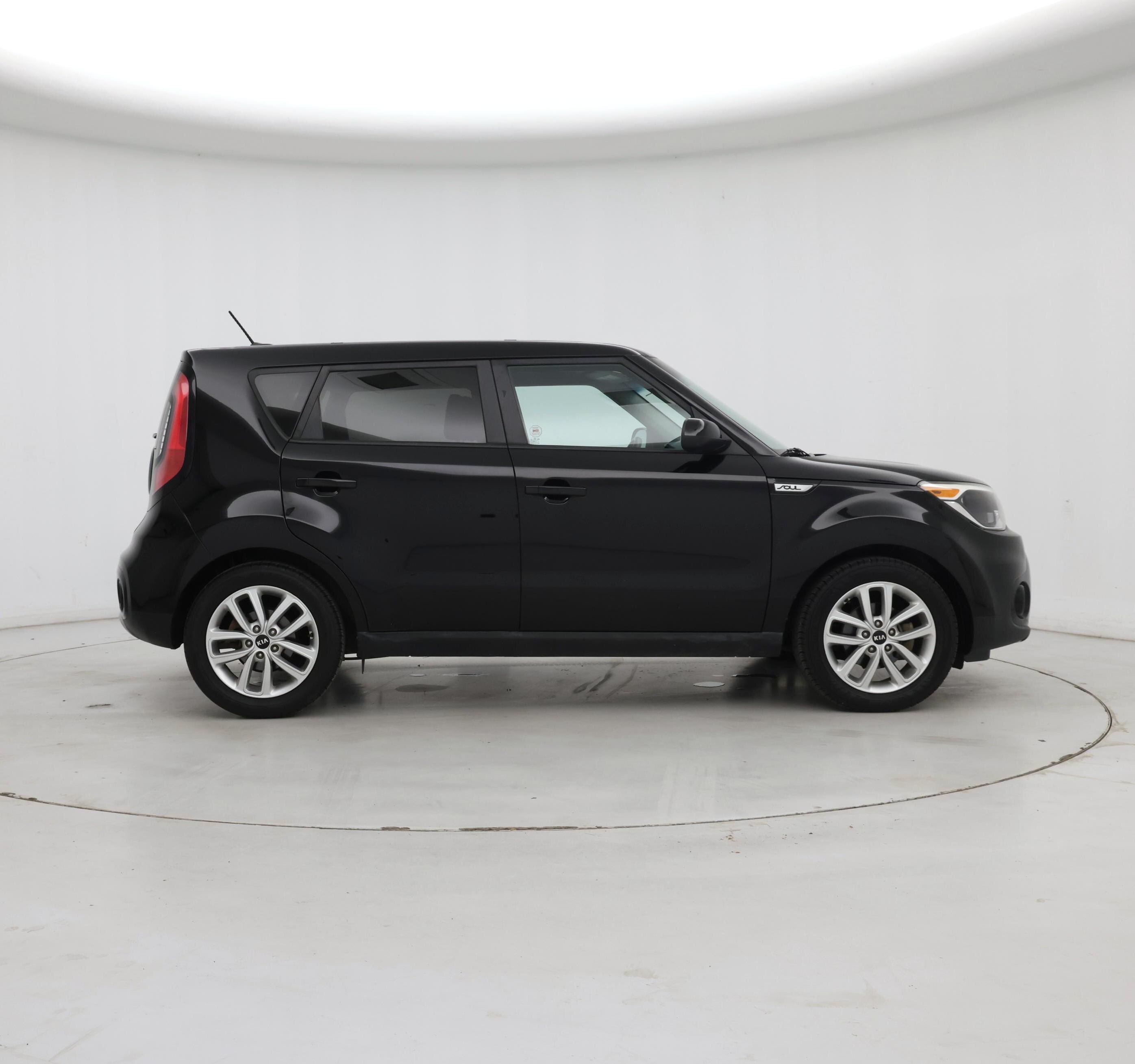 Thumbnail: 2017 Kia Soul - 7
