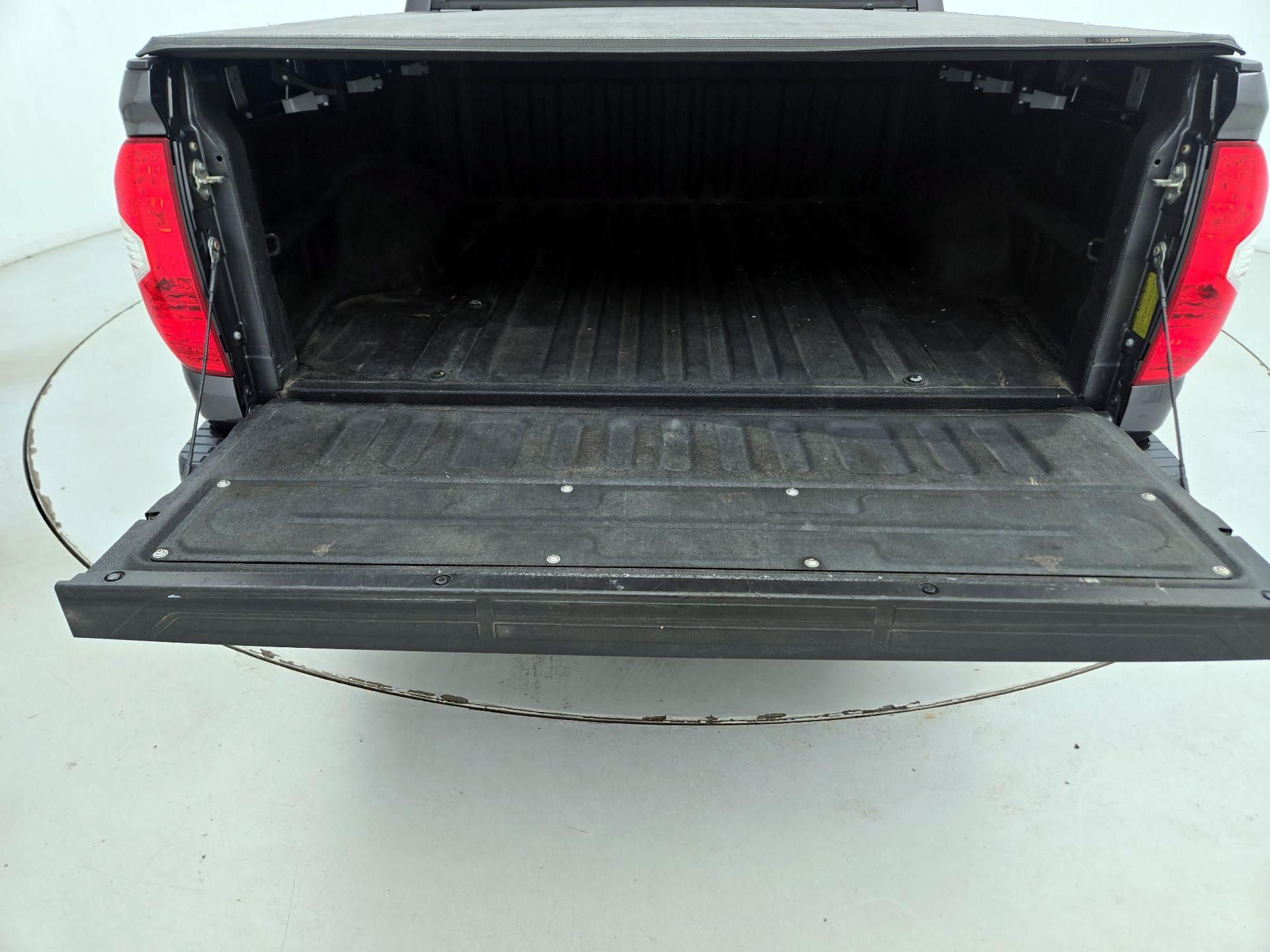 Thumbnail: 2017 Toyota Tundra - 20