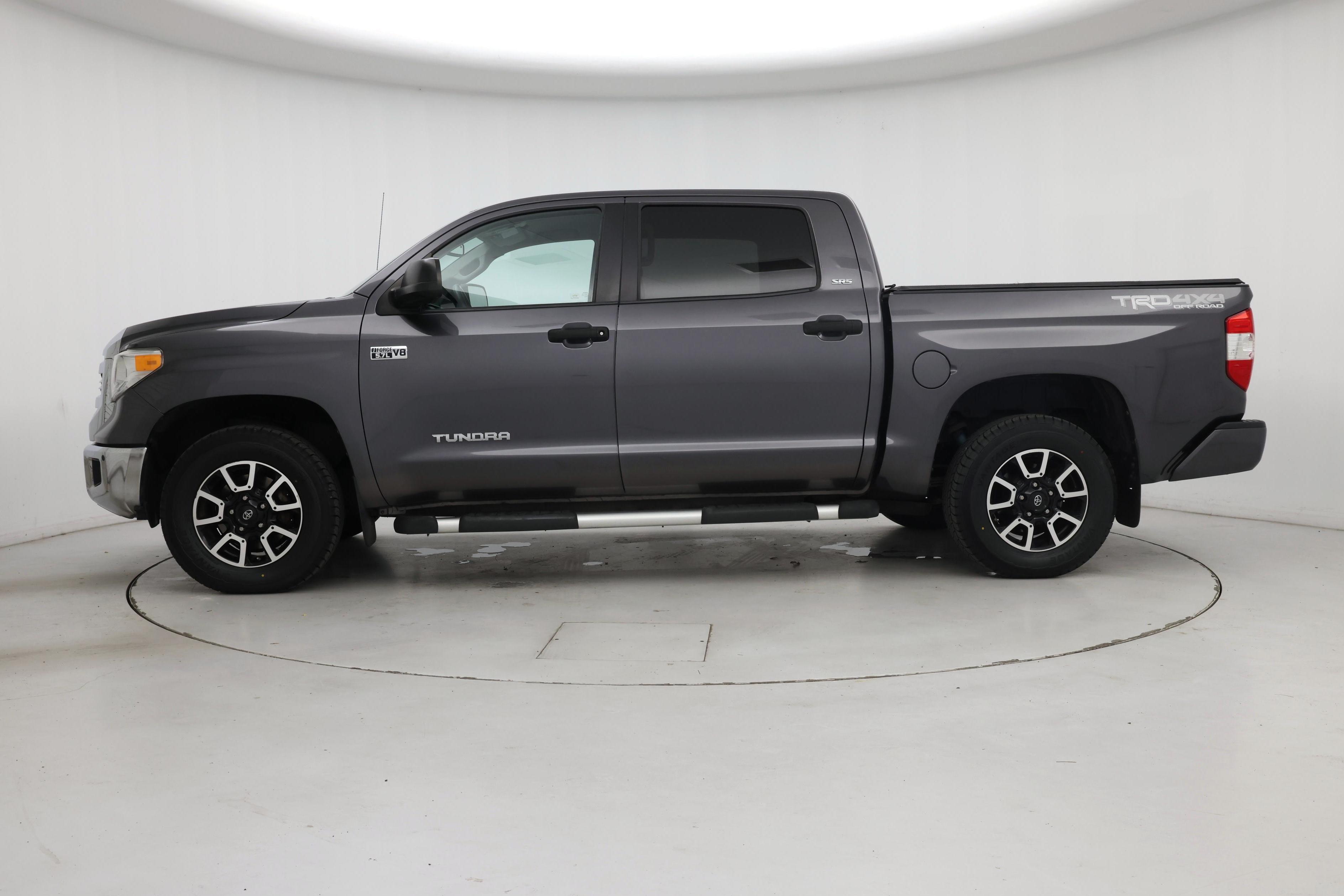Thumbnail: 2017 Toyota Tundra - 3