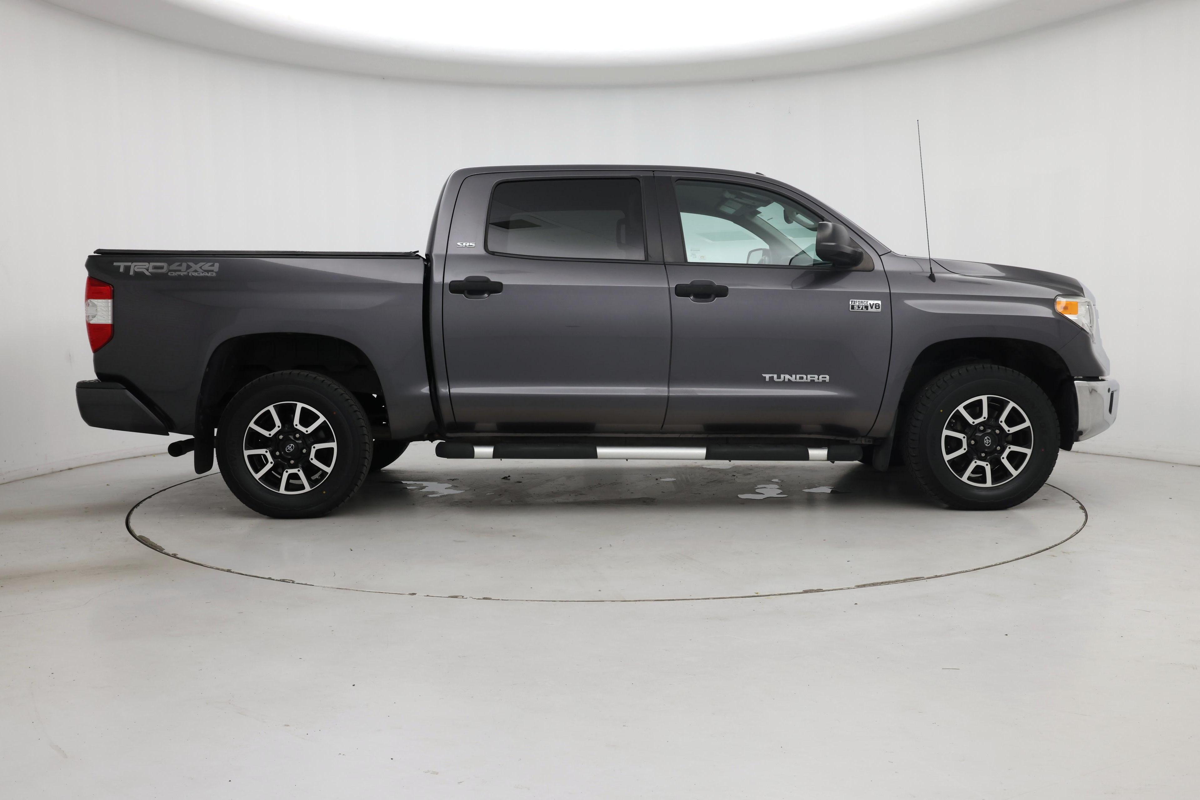 Thumbnail: 2017 Toyota Tundra - 7