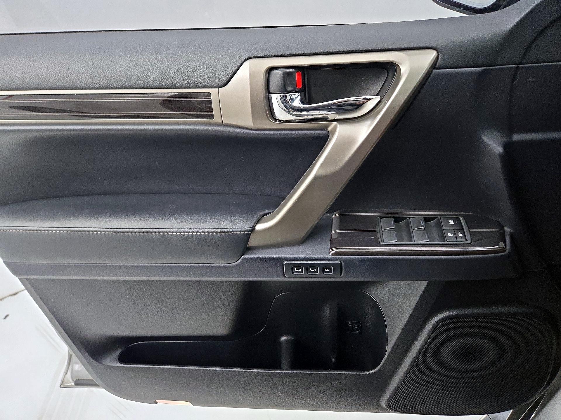 Thumbnail: 2021 Lexus GX - 12
