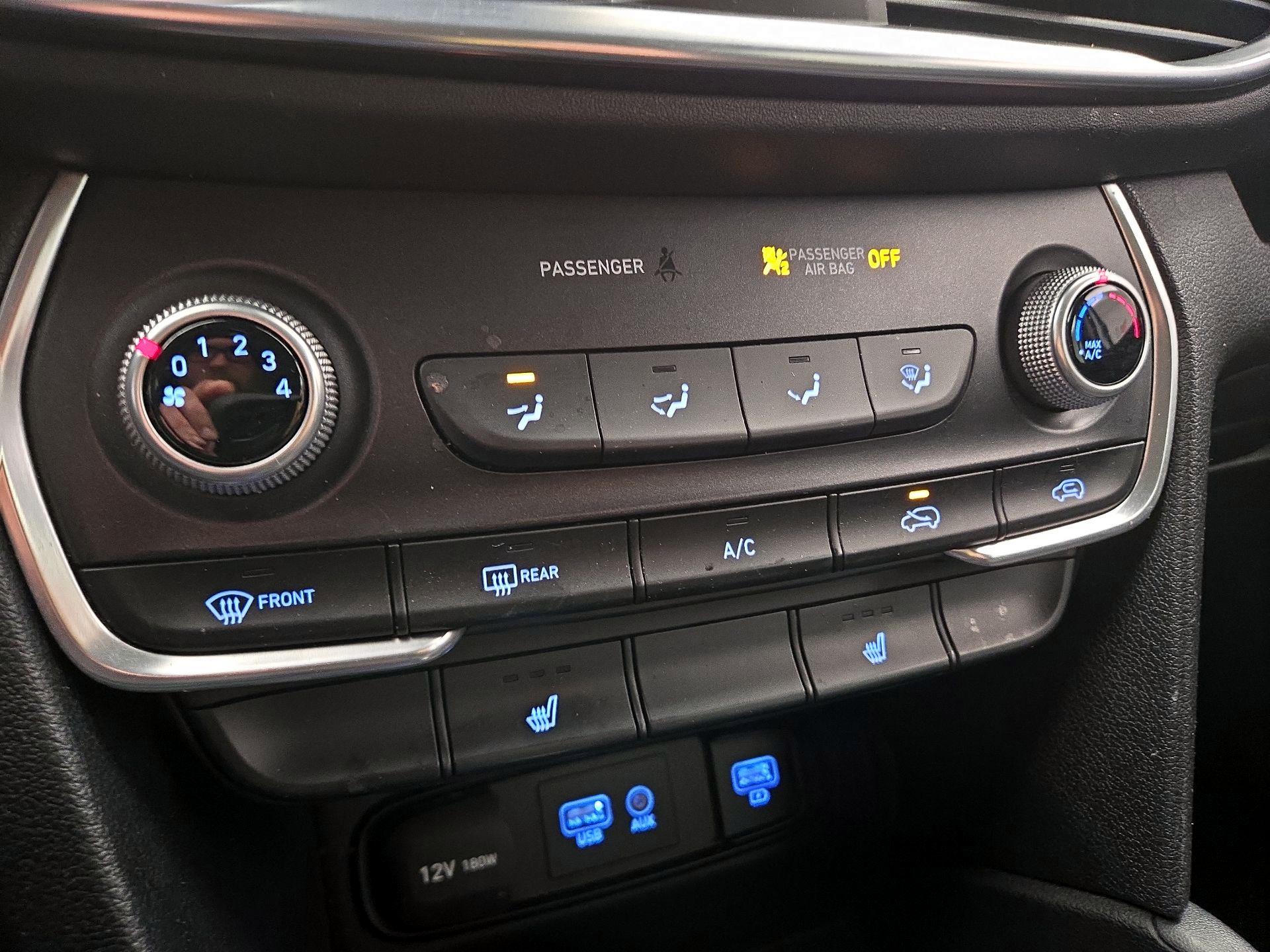 Thumbnail: 2020 Hyundai Santa Fe - 16