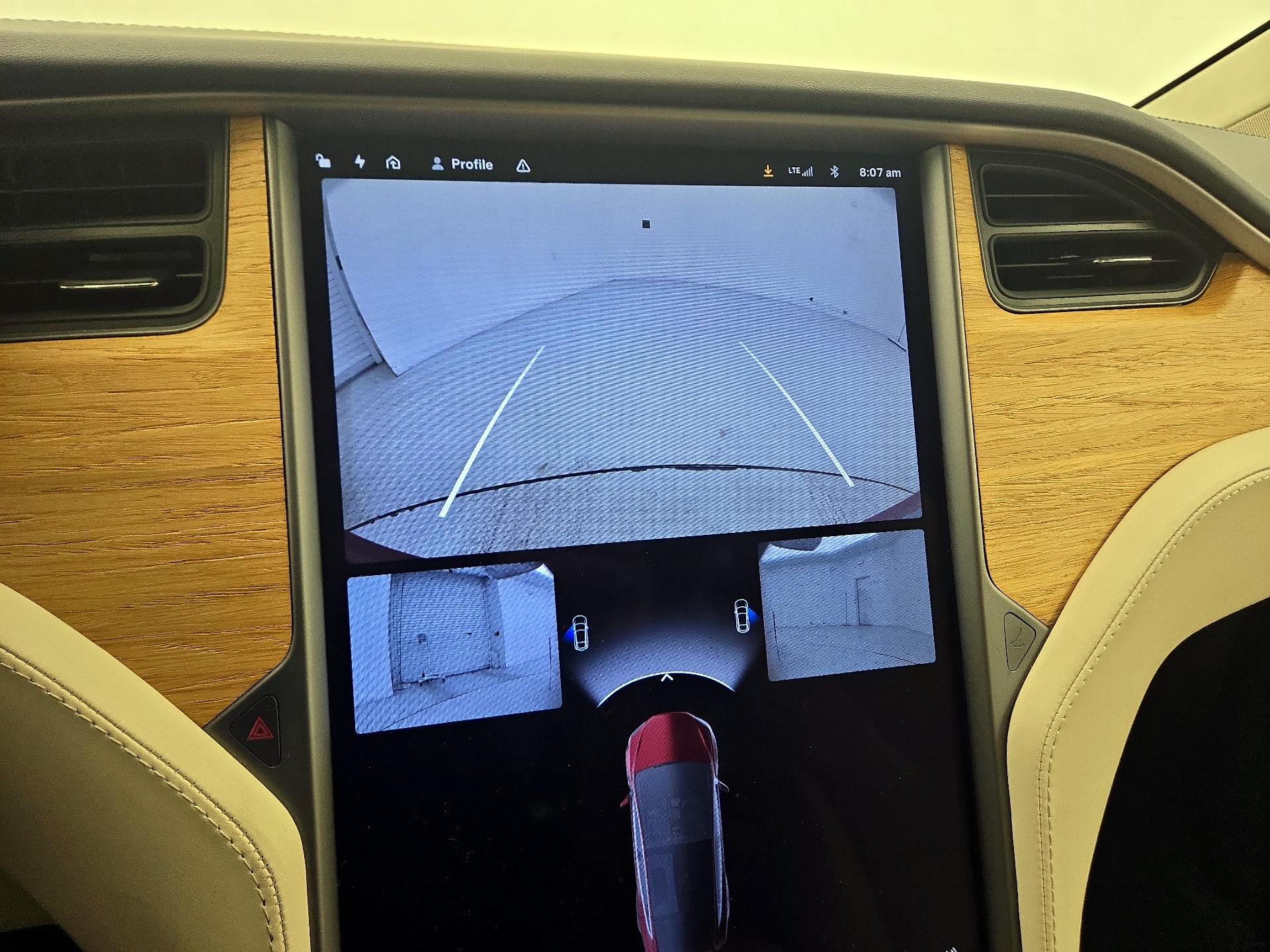 Thumbnail: 2019 Tesla Model X - 14
