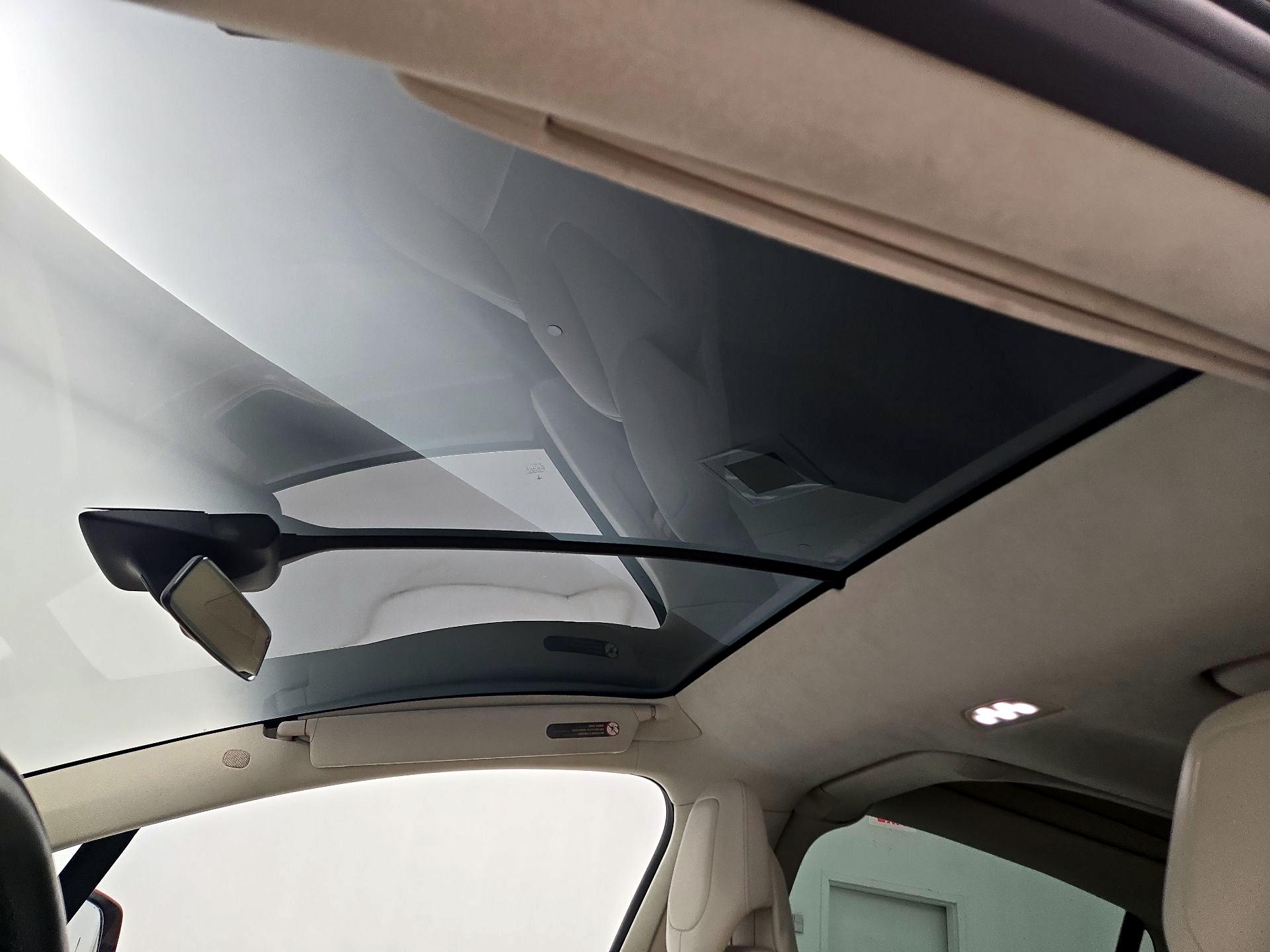 Thumbnail: 2019 Tesla Model X - 18