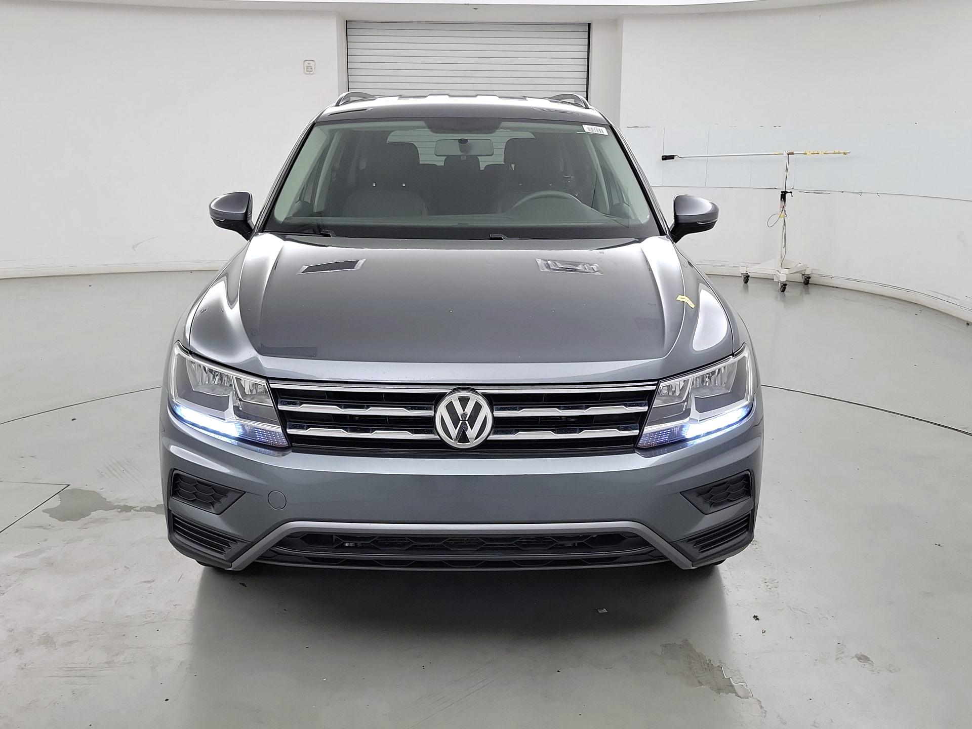 Thumbnail: 2021 Volkswagen Tiguan - 2