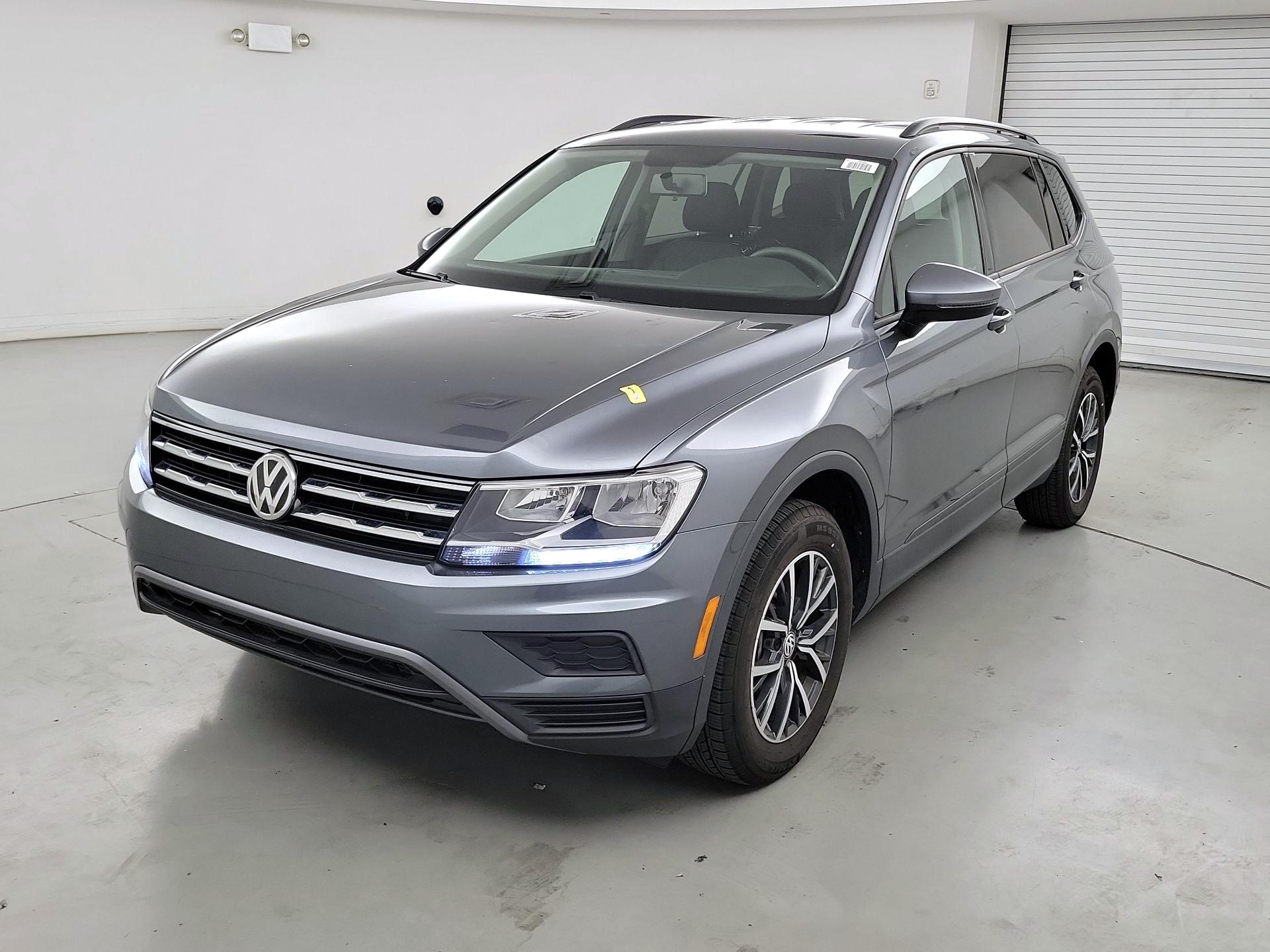Thumbnail: 2021 Volkswagen Tiguan - 3