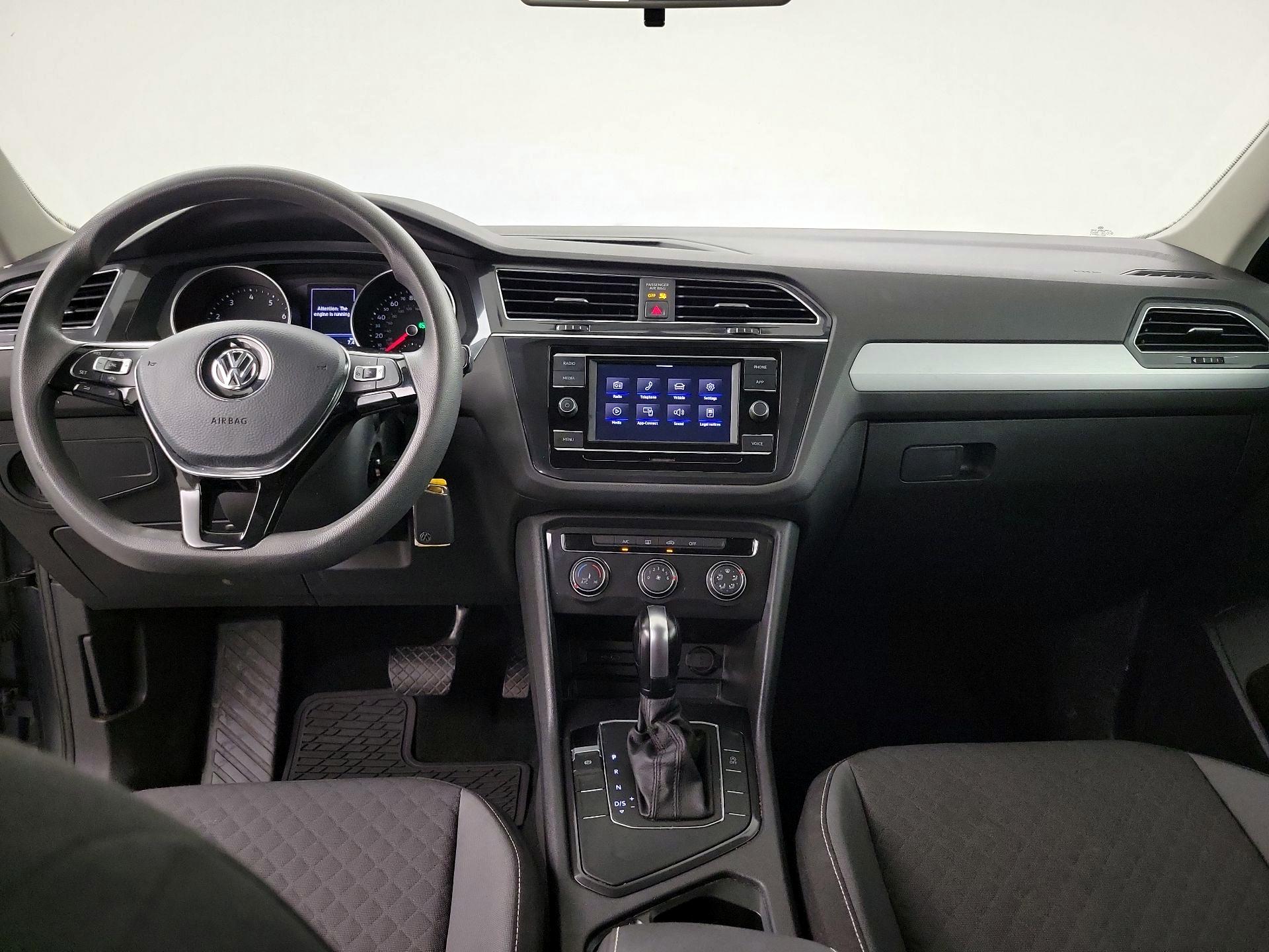 Thumbnail: 2021 Volkswagen Tiguan - 8