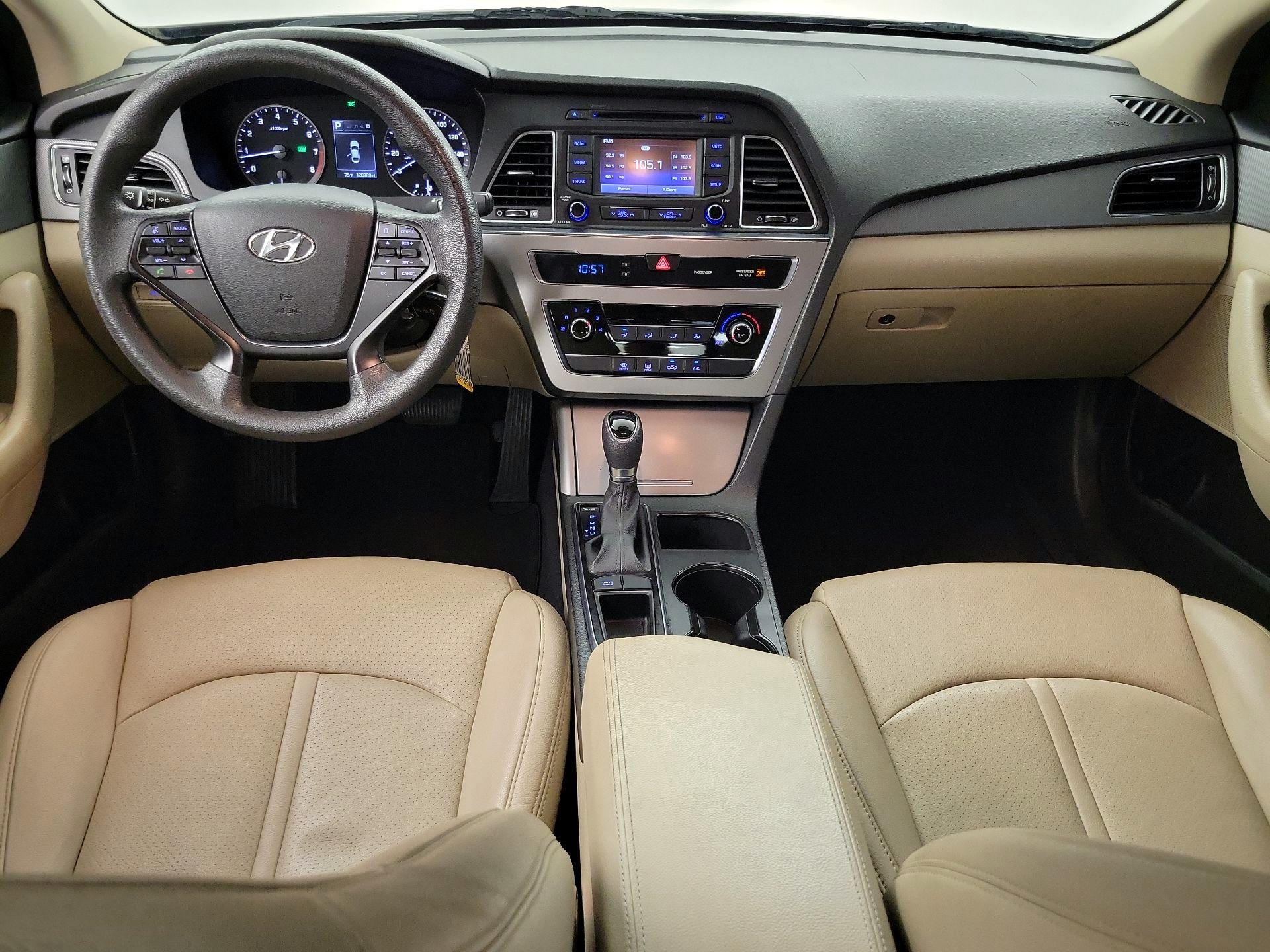Thumbnail: 2015 Hyundai Sonata - 9