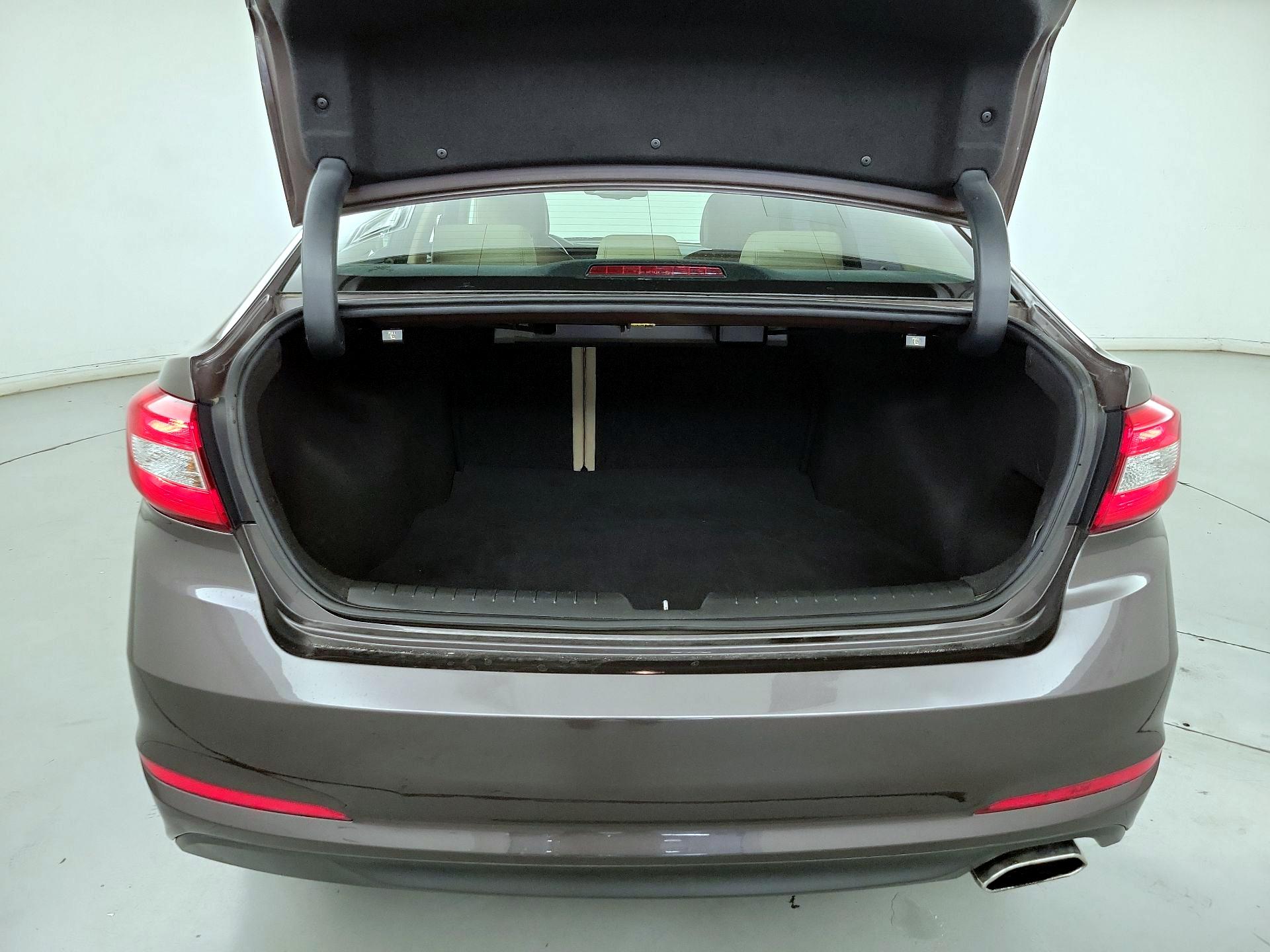 Thumbnail: 2015 Hyundai Sonata - 20