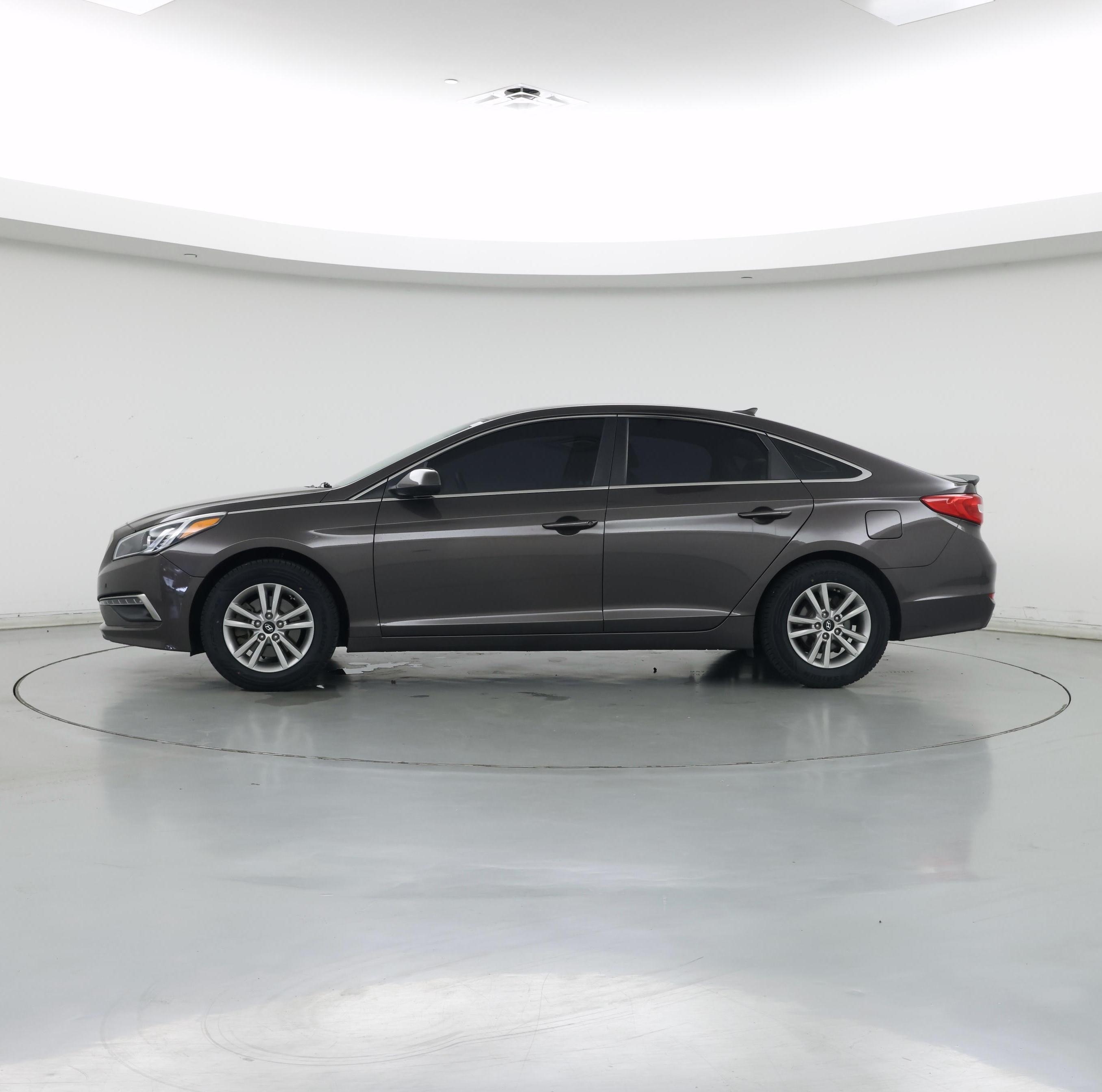 Thumbnail: 2015 Hyundai Sonata - 3