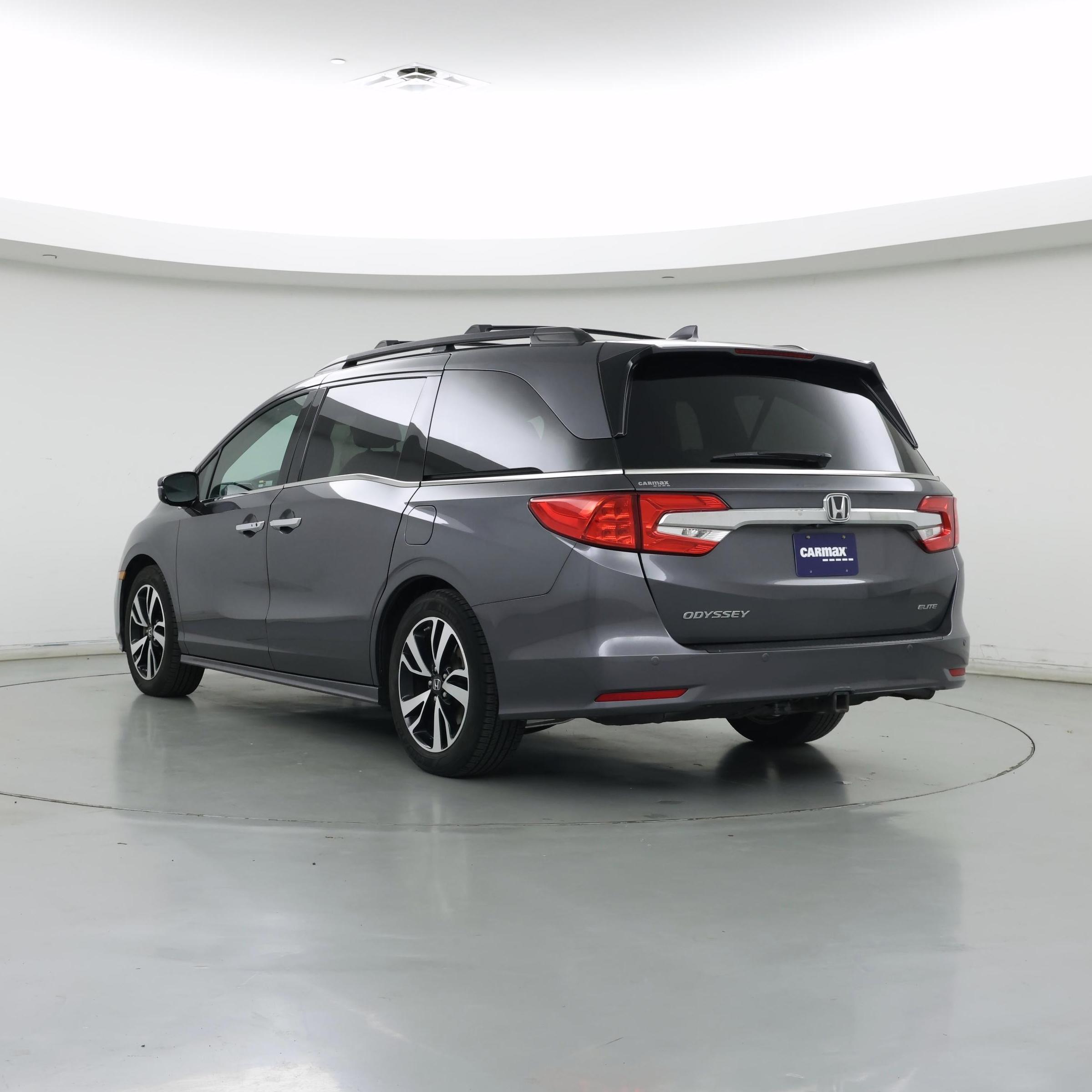 Thumbnail: 2019 Honda Odyssey - 2