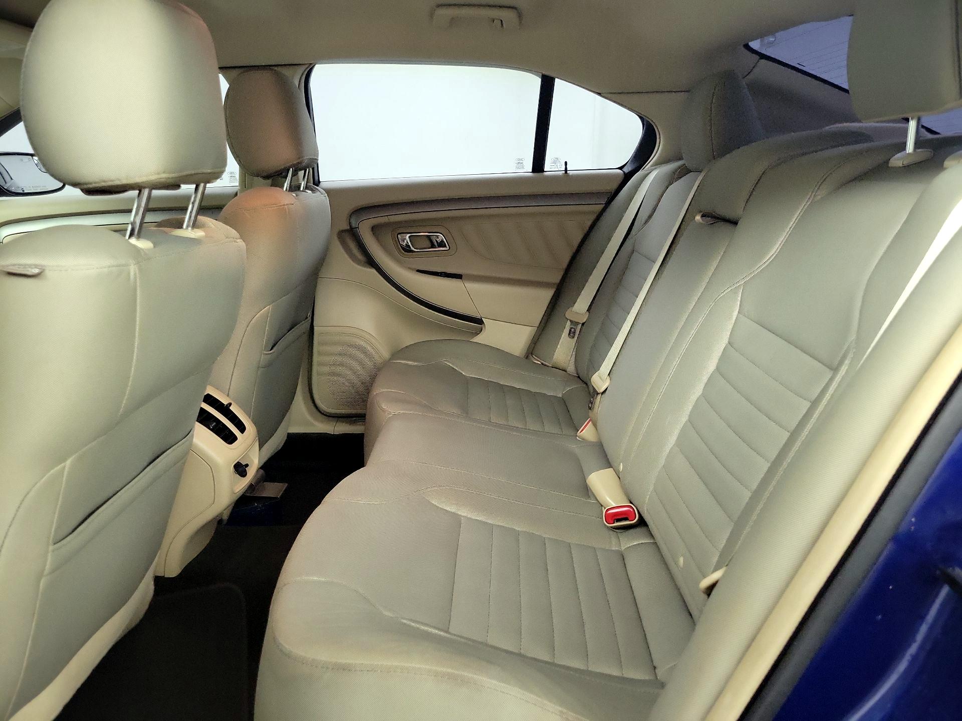 Thumbnail: 2014 Ford Taurus - 18