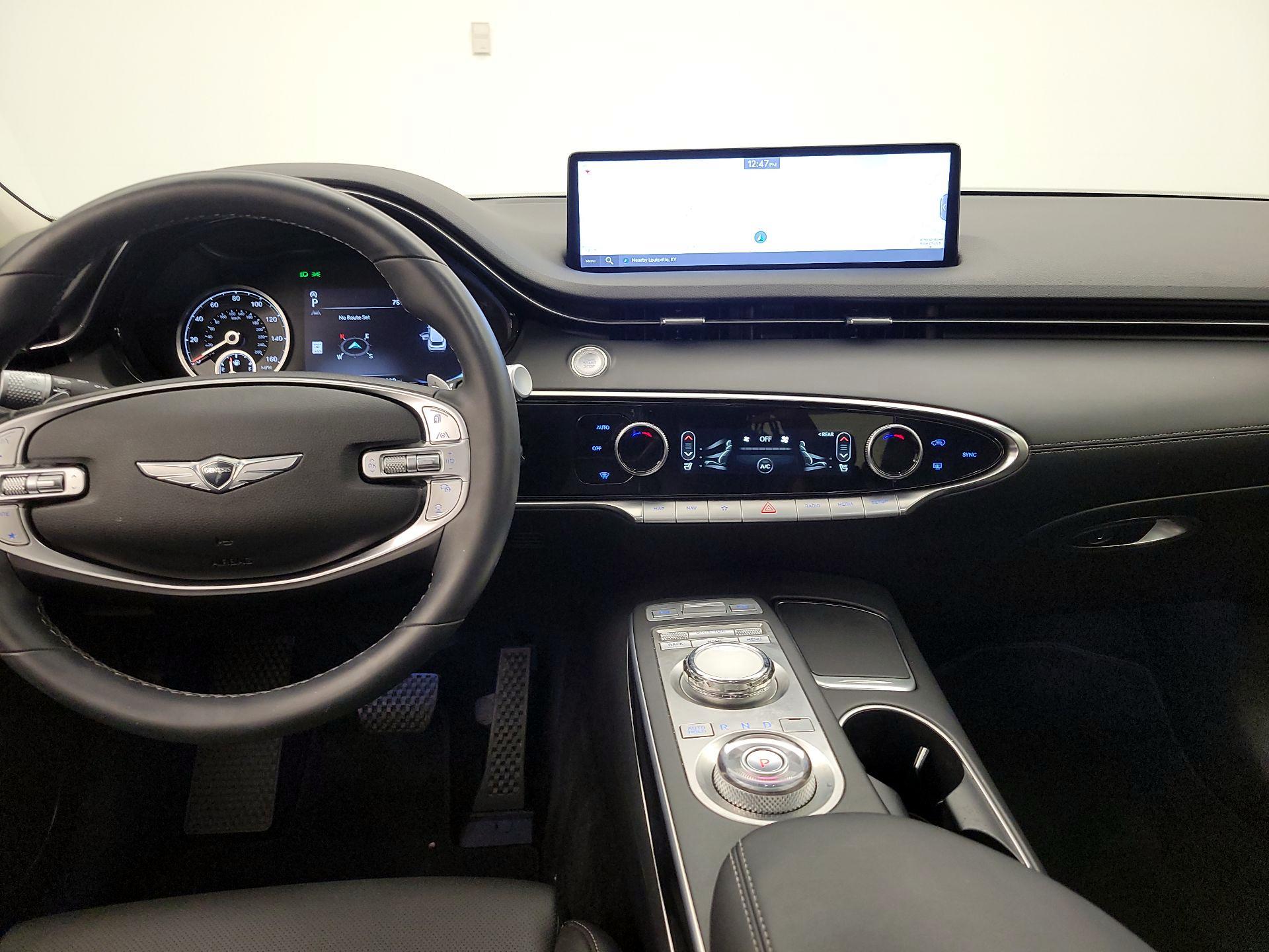 Thumbnail: 2022 Genesis GV70 - 9