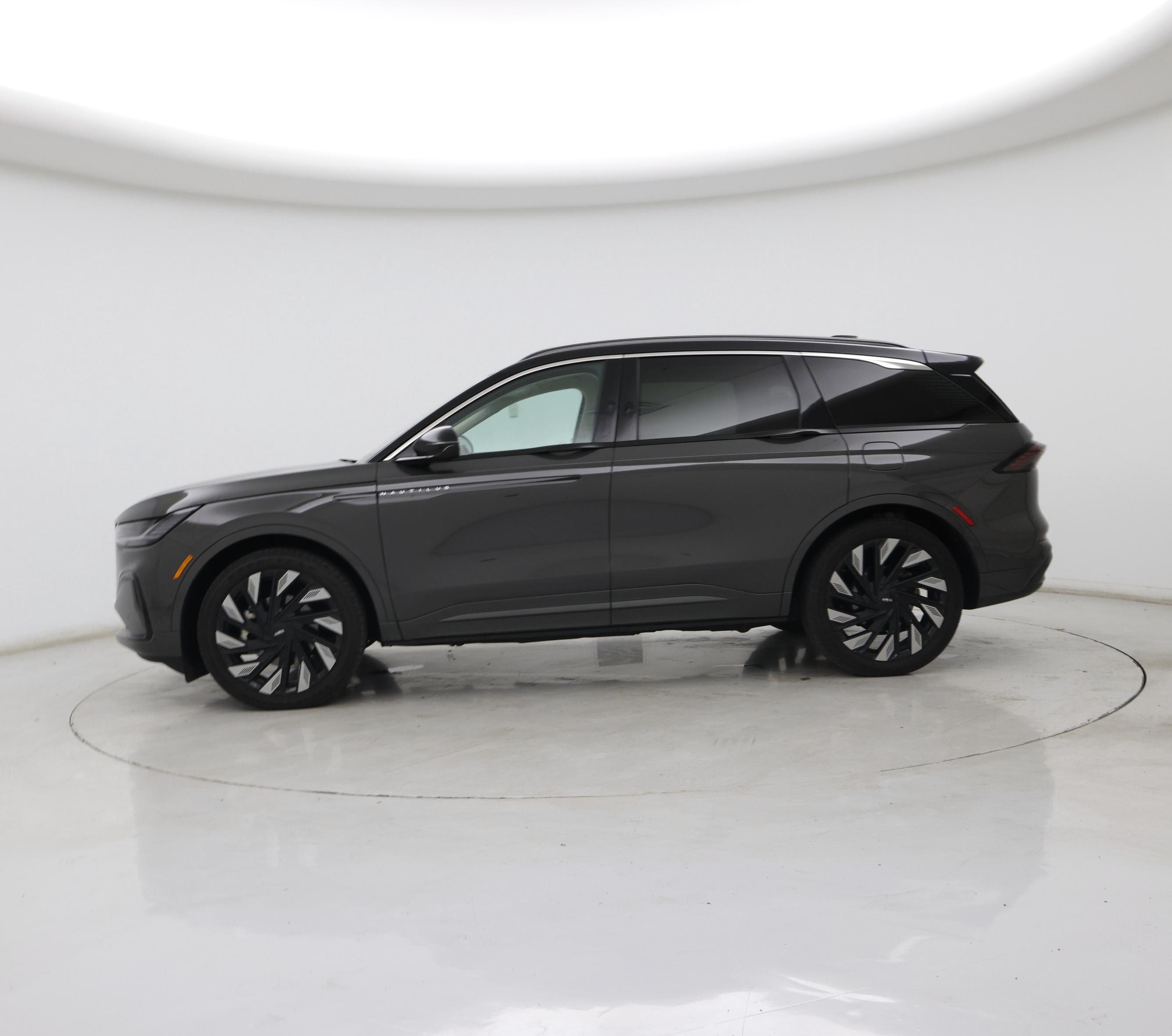 Thumbnail: 2024 Lincoln Nautilus - 3